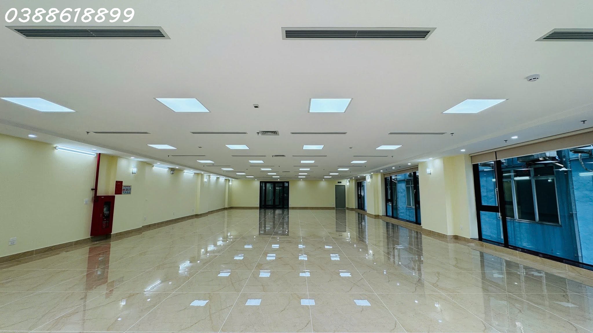 BÁN TÒA VĂN PHÒNG MẶT PHỐ NGUYỄN THỊ ĐỊNH - CẦU GIẤY - LÔ GÓC - DT 400 TR/TH - 360M² - 10 TẦNG - MT 12M - 325 TỶ