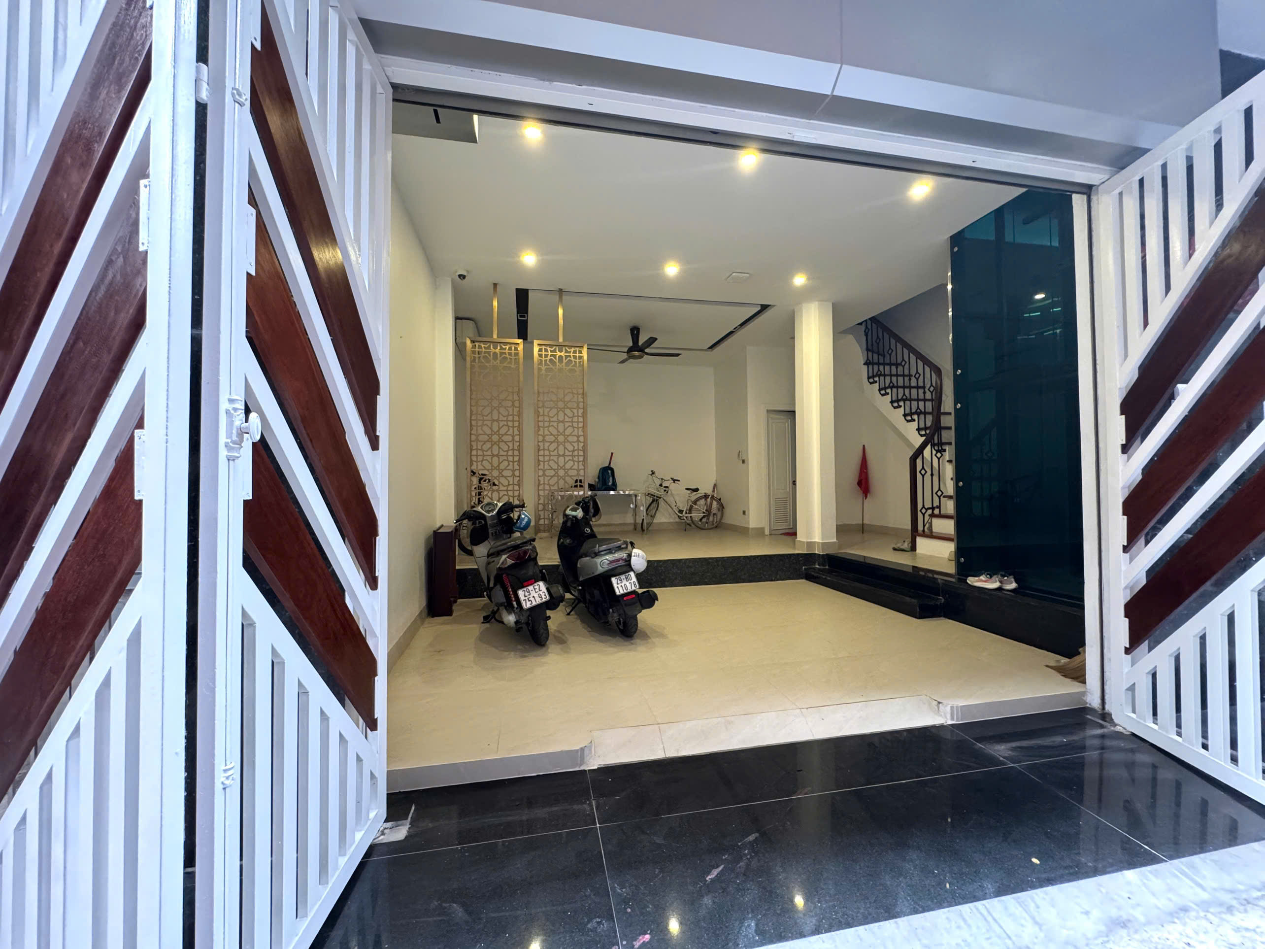 CHO THUÊ TẦNG 1 và TẦNG 2 – NHÀ MỚI 7 TẦNG – KHU VIP YÊN LÃNG, ĐỐNG ĐA, HÀ NỘI-3