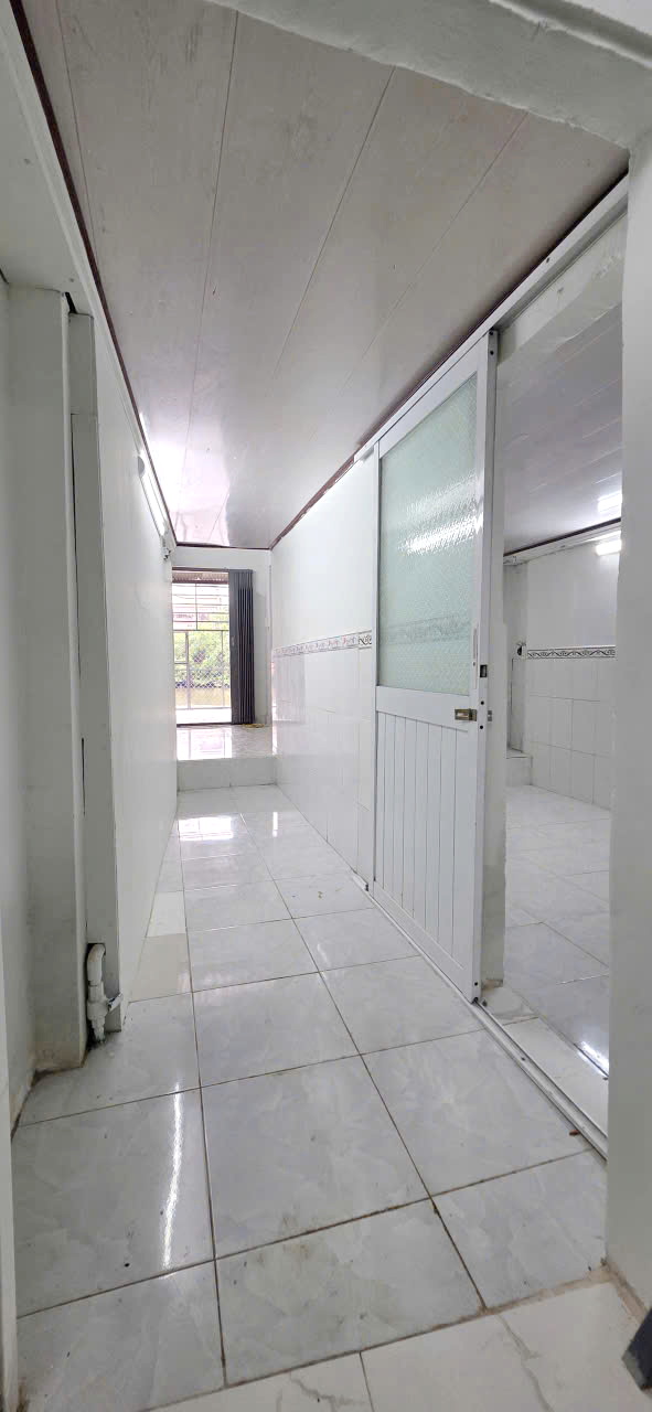 Nhà 2 tầng hẻm thông 1414 Phạm Thế Hiển P5Q8 . Giá: 2.4 tỷ