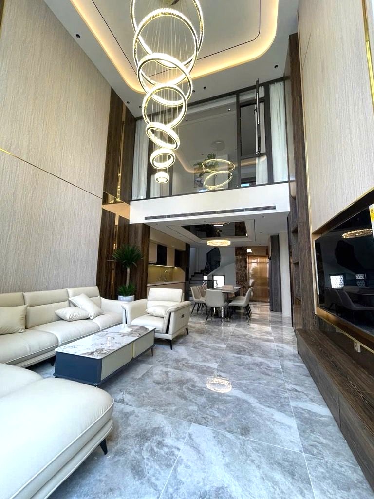 BÁN NHÀ TƯ ĐÌNH 64M2- 7 TẦNG THANG MÁY- GARA Ô TÔ- 23.x Tỷ