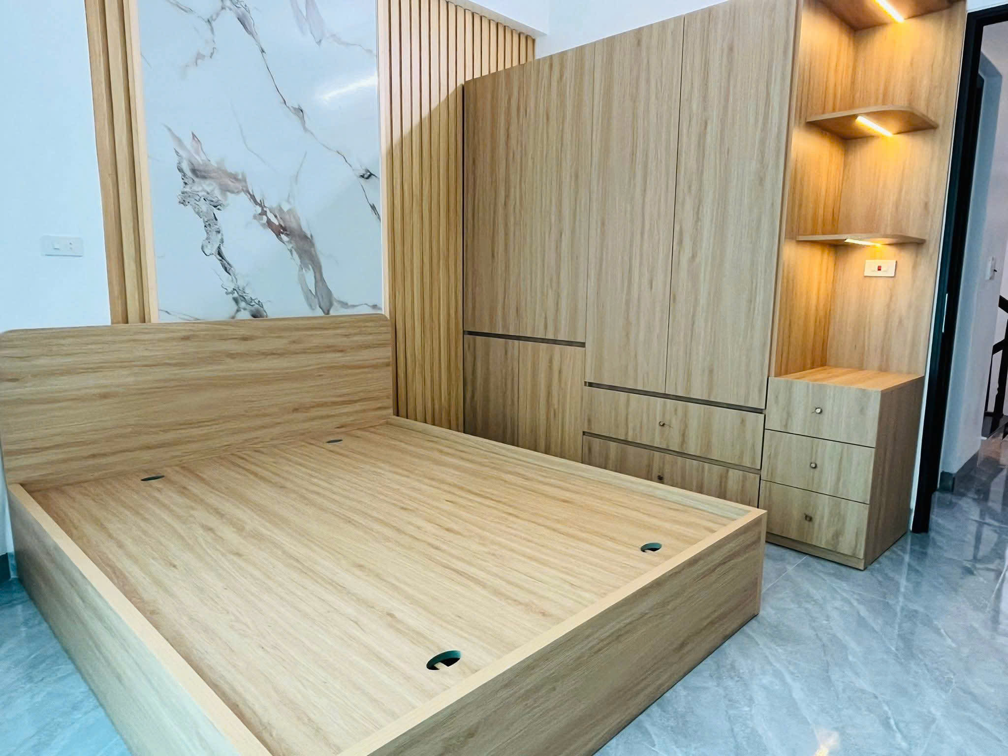 Căn góc 4 tầng Bình Lộc ngõ thông 6m ô tô vào nhà 5 ngủ giá 3.x tỷ
