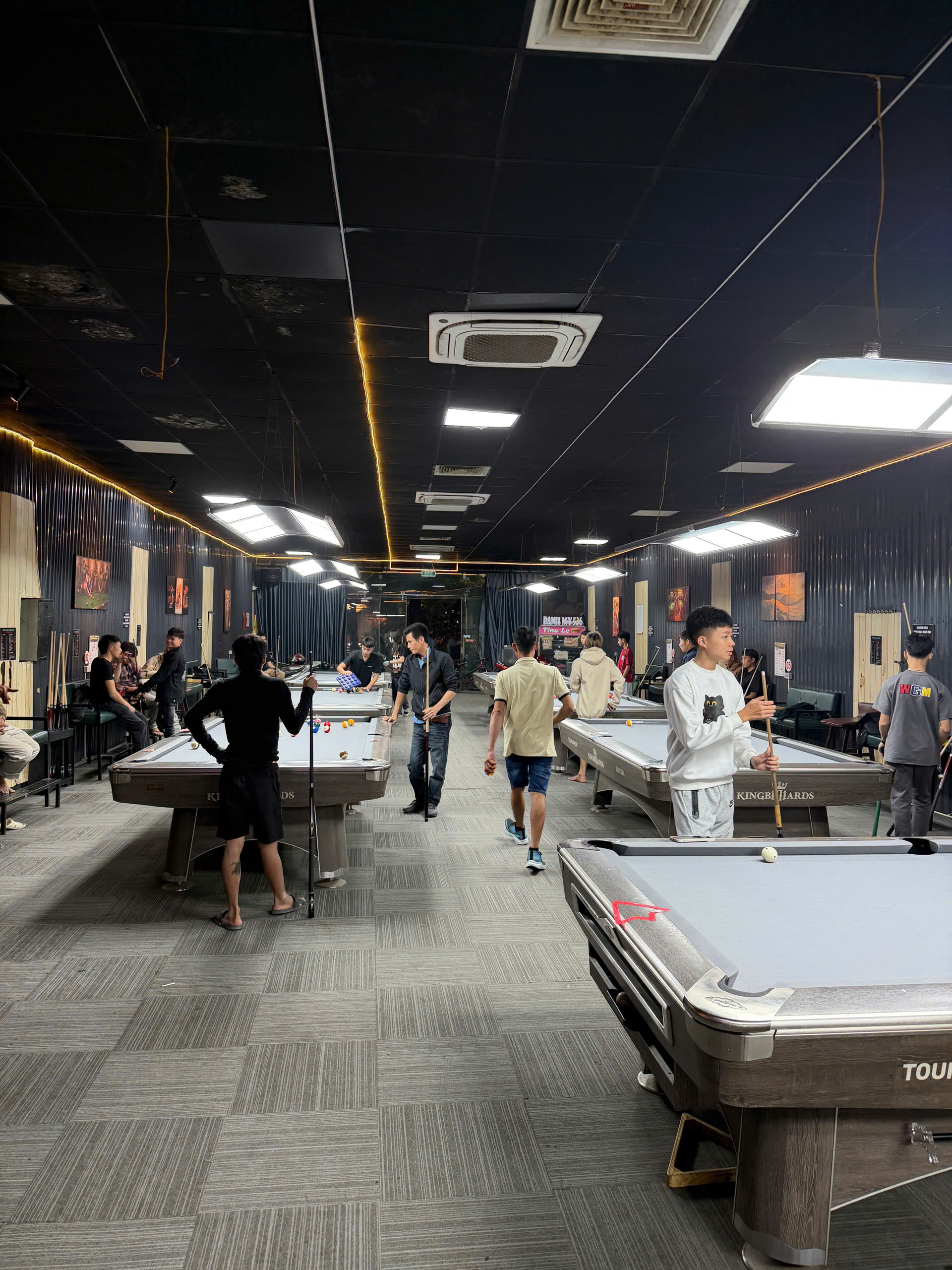SANG NHƯỢNG CLB BILLIARDS KINGSBILLIARD , VỊ TRÍ VÀNG ĐỐI DIỆN LOTTE TÂY HỒ