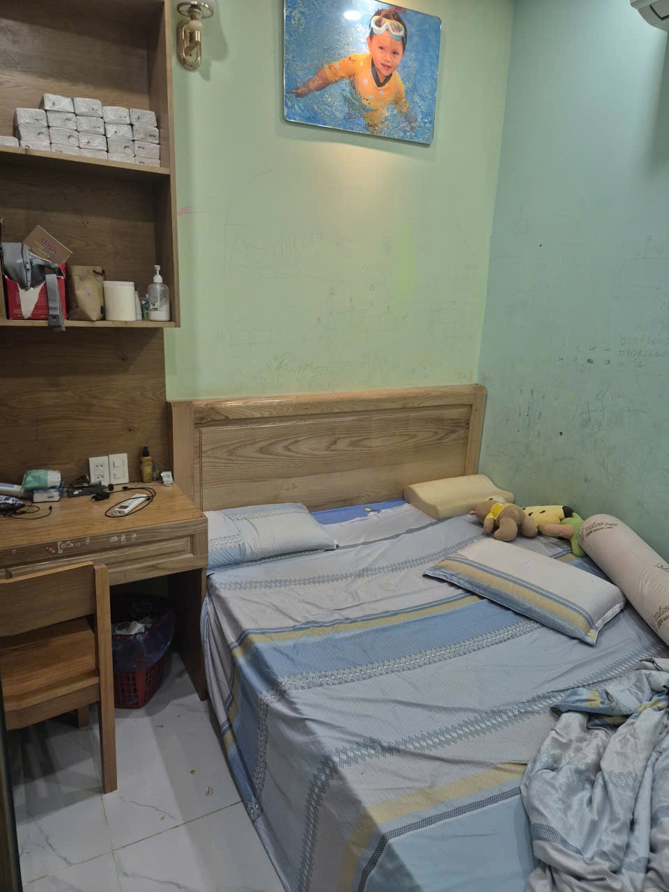 NHÀ ĐẸP – GIÁ TỐT  – CHÍNH CHỦ CẦN BÁN tại bờ kè Bình Trung - Bình Khánh