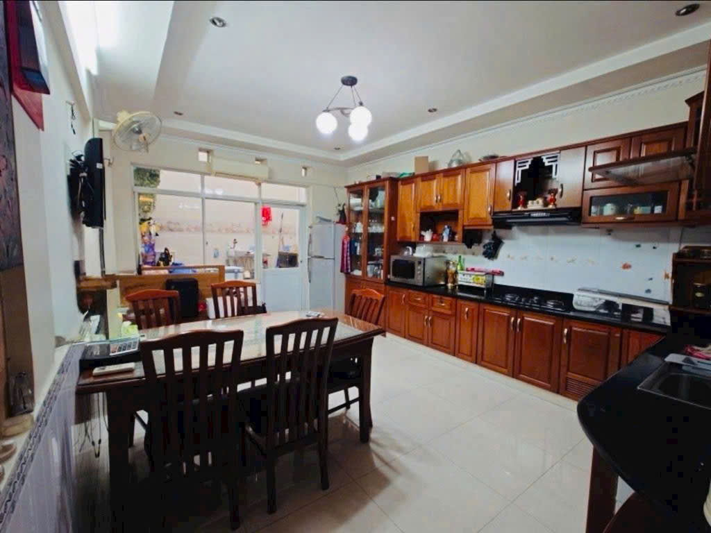 Chủ Định  Cư Nước Ngoài Bán  Nhanh Nhà Mặt Tiền Kinh Doanh TrịnhĐìnhTrọng Mới Đẹp 4 Tầng Kiên Cố  Gần 80m2 Vuông đẹp Nhỉnh 13 Tỷ Xíu-3