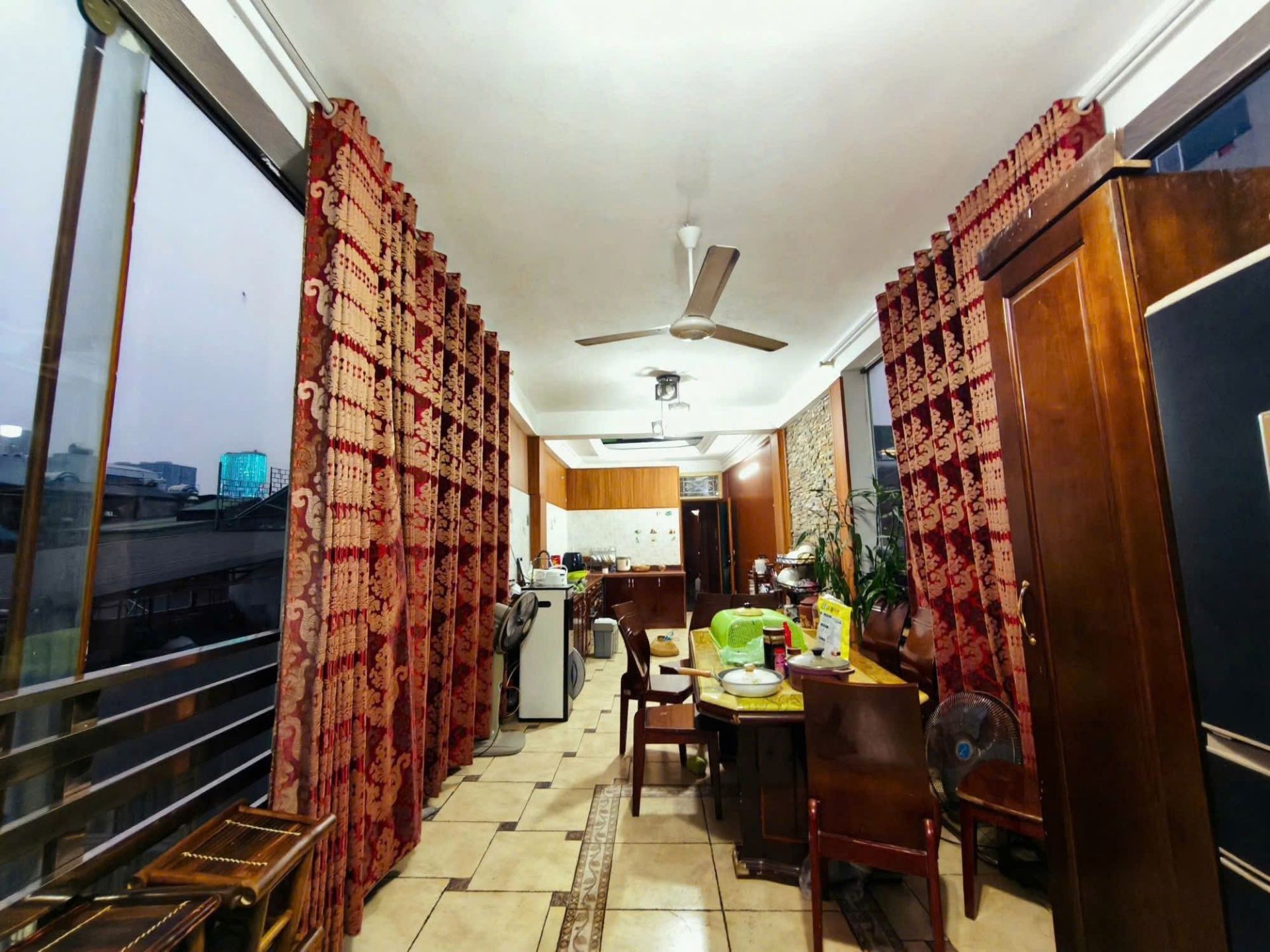 Bán nhà phân lô Hoàng Cầu 80m oto đỗ cửa kinh doanh chỉ nhỉnh 15 tỷ