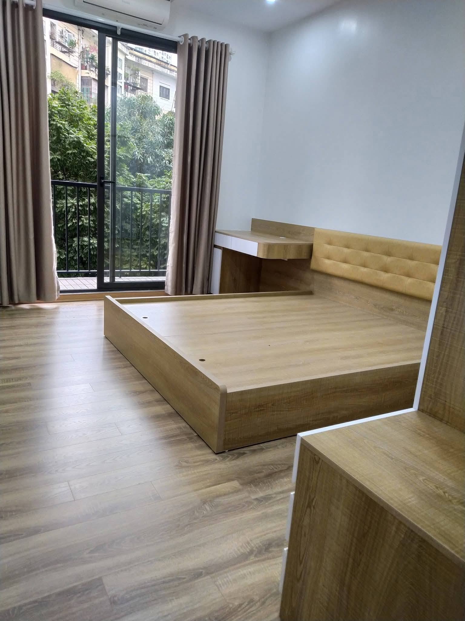 Chính chủ bán nhà phố Đặng Văn Ngữ, 21m 5 tầng, lg, 100m ra ô tô, 5.4 tỷ 0973256699