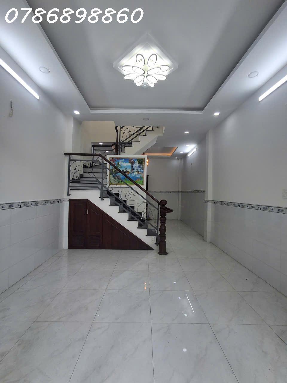 BÁN NHÀ MẶT TIỀN 1041 TRẦN XUÂN SOẠN, P. TÂN HƯNG, QUẬN 7