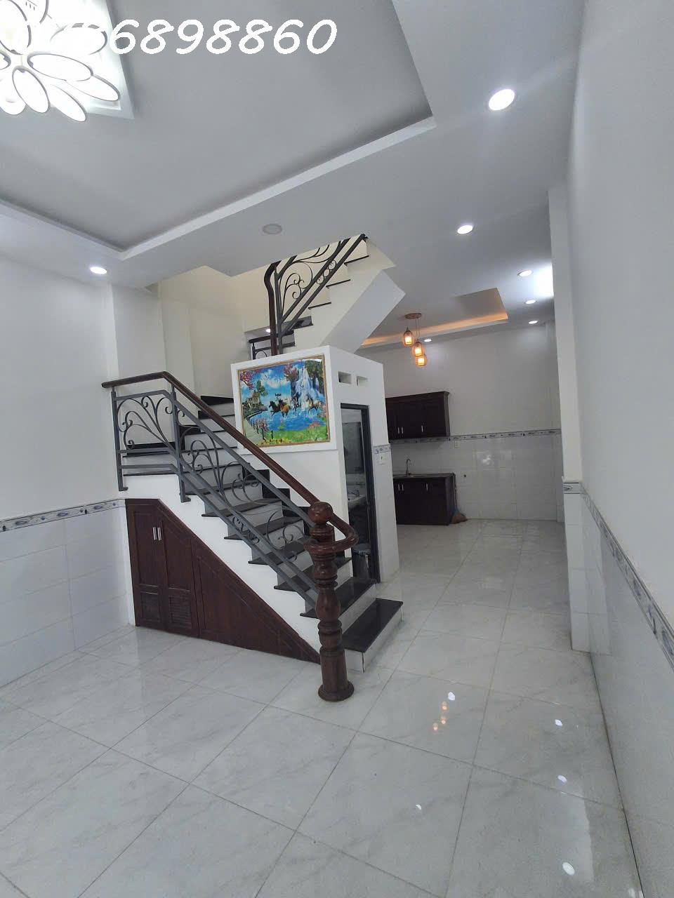 BÁN NHÀ MẶT TIỀN 1041 TRẦN XUÂN SOẠN, P. TÂN HƯNG, QUẬN 7-4