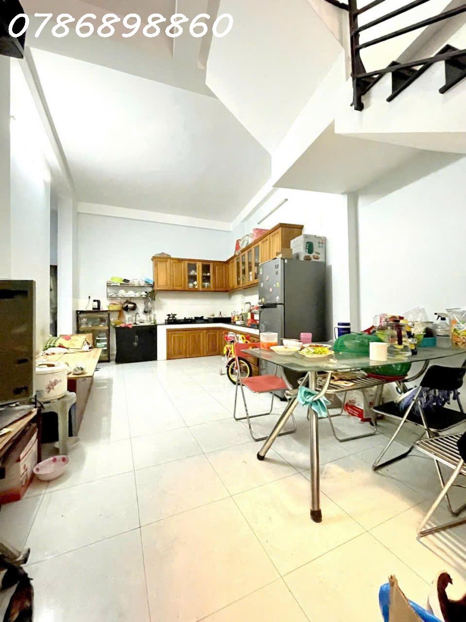 BÁN NHÀ 3 TẦNG HẺM 1716 HUỲNH TẤN PHÁT – NHÀ BÈ