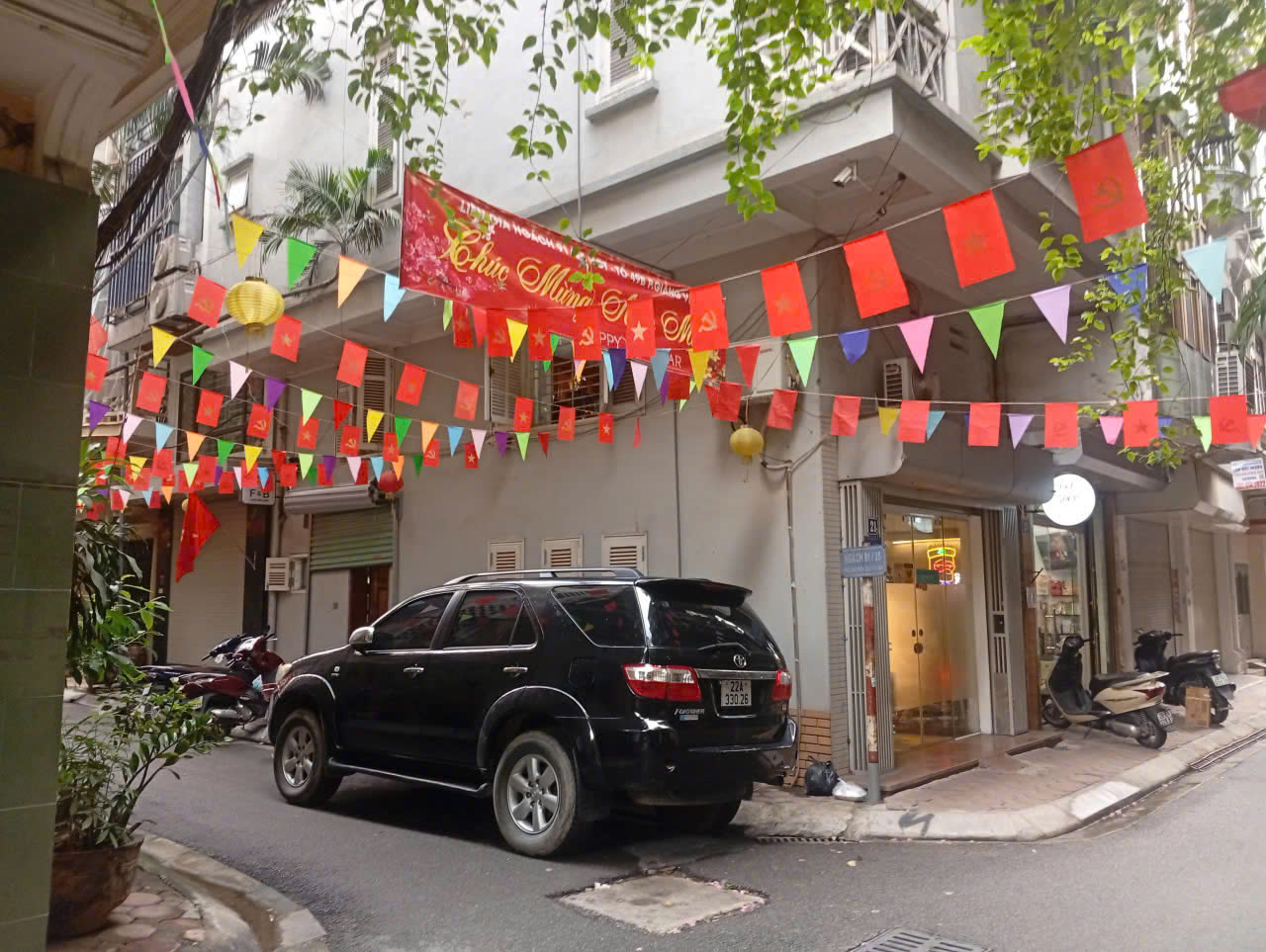 CHO THUÊ MB KINH DOANH T1. NGÕ 91 Đ.NGUYỄN CHÍ THANH, HÀ NỘI, 30 M2. LH:0889254254-5