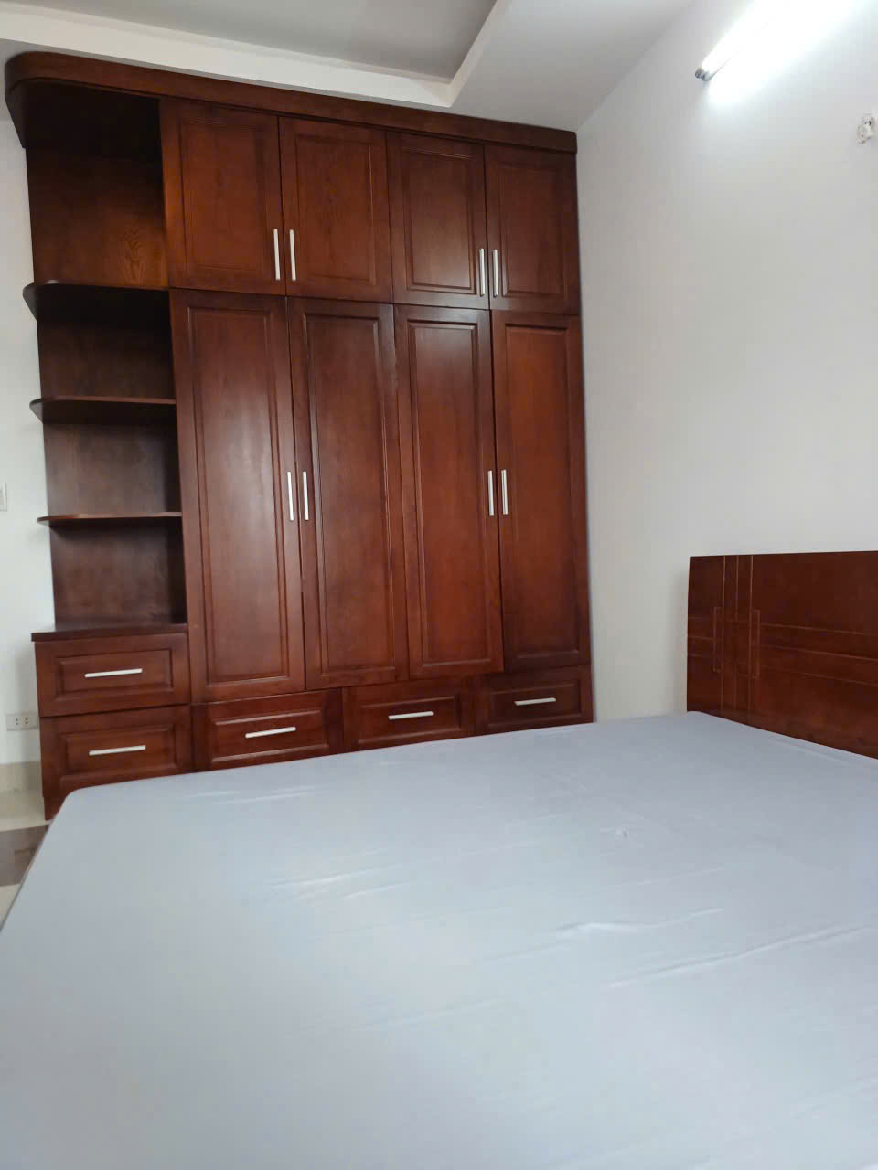CHÍNH CHỦ CHO THUÊ NHÀ NGUYÊN CĂN 4 TẦNG, 4 PHÒNG NGỦ ,FULL NỘI THẤT, ĐƯỜNG THỐNG NHẤT, GÒ VẤP,TPHCM