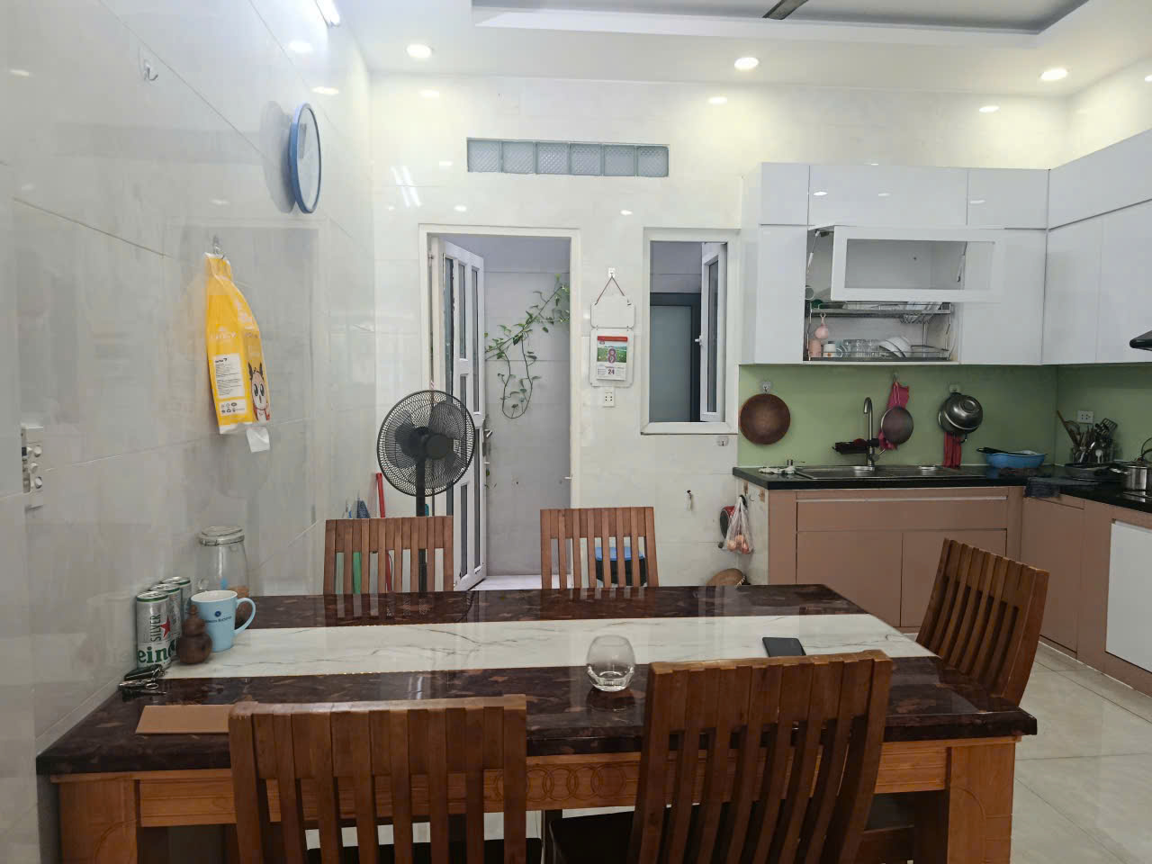 CHÍNH CHỦ CHO THUÊ NHÀ NGUYÊN CĂN 4 TẦNG, 4 PHÒNG NGỦ ,FULL NỘI THẤT, ĐƯỜNG THỐNG NHẤT, GÒ VẤP,TPHCM