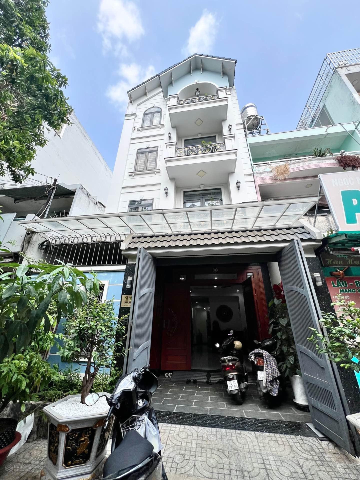 Mặt tiền 4 tầng ngang 7m Đẹp lung linh KDC Phong Phú 5 giáp bến xe Quận 8 - 0931172218