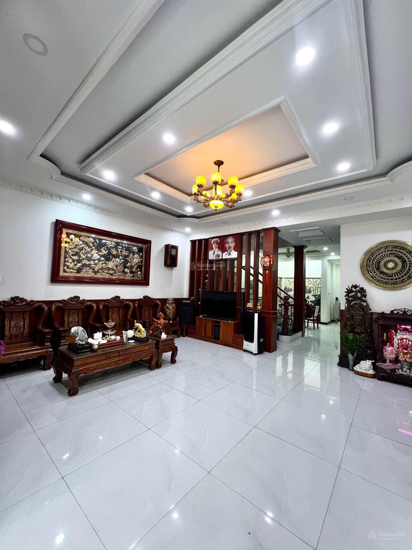 Mặt tiền 4 tầng ngang 7m Đẹp lung linh KDC Phong Phú 5 giáp bến xe Quận 8 - 0931172218
