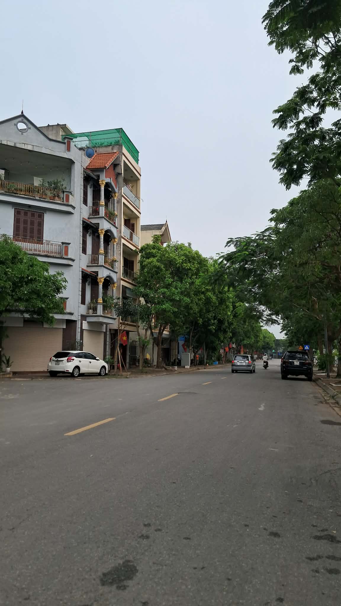 BÁN ĐẤT PHÚC LỢI 83M2- MẶT PHỐ, LÔ GÓC 2 MẶT ĐƯỜNG, VỈA HÈ SIÊU RỘNG- NHỈNH 25 TỶ