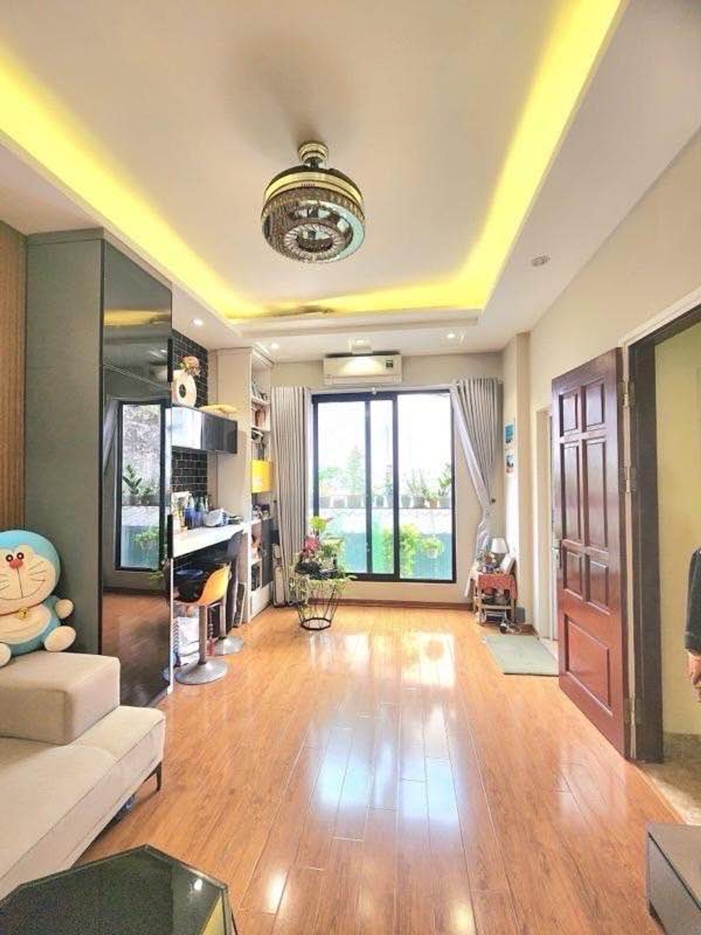 Bán nhà Hoàng Cầu 5 tầng, gần hồ, gần phố, ô tô đỗ 50m-3
