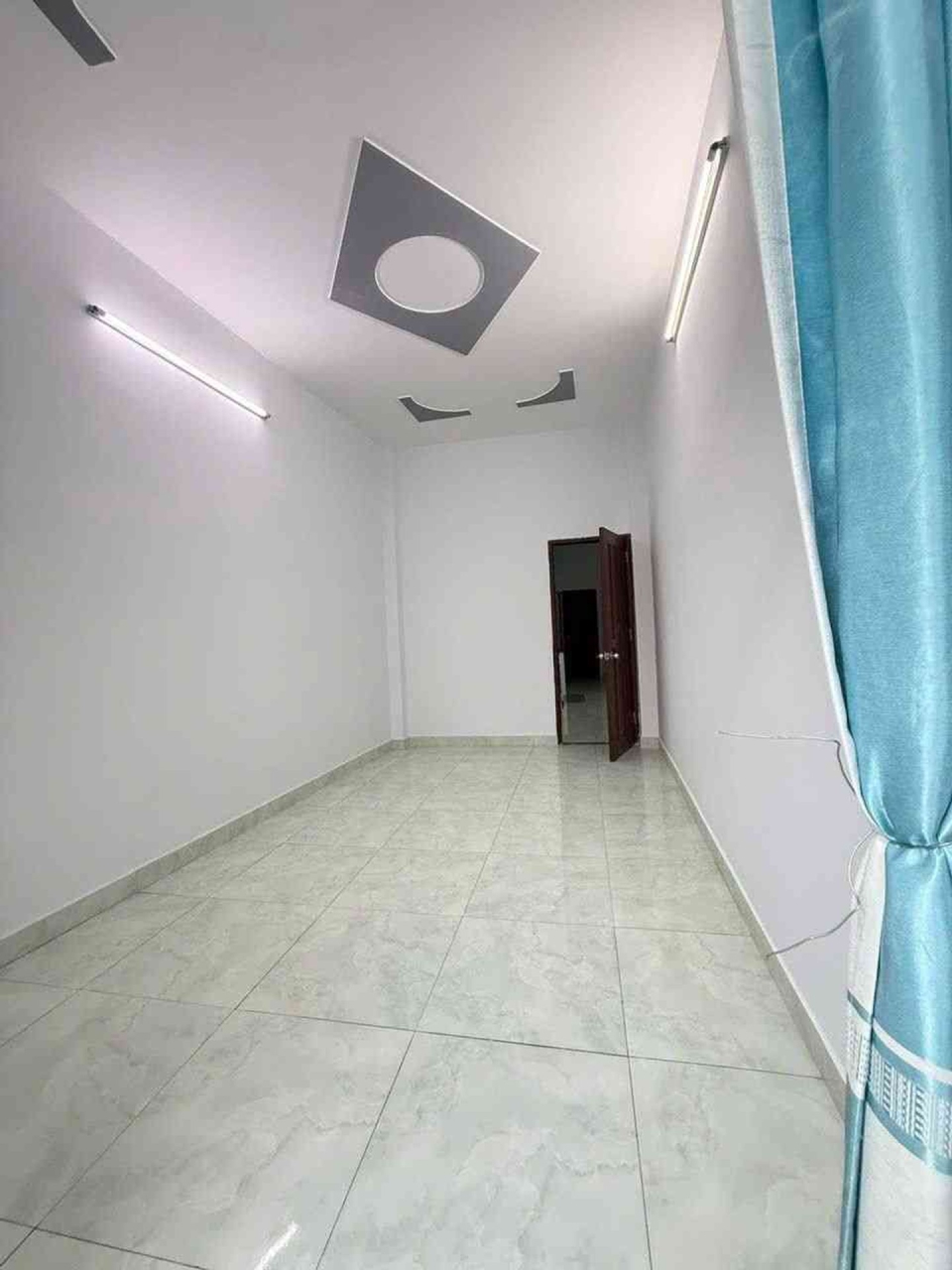 [KH047*] Nhà nở hậu tài lộc ngay Emart Phan Huy Ích, giá chỉ 5.x tỷ!