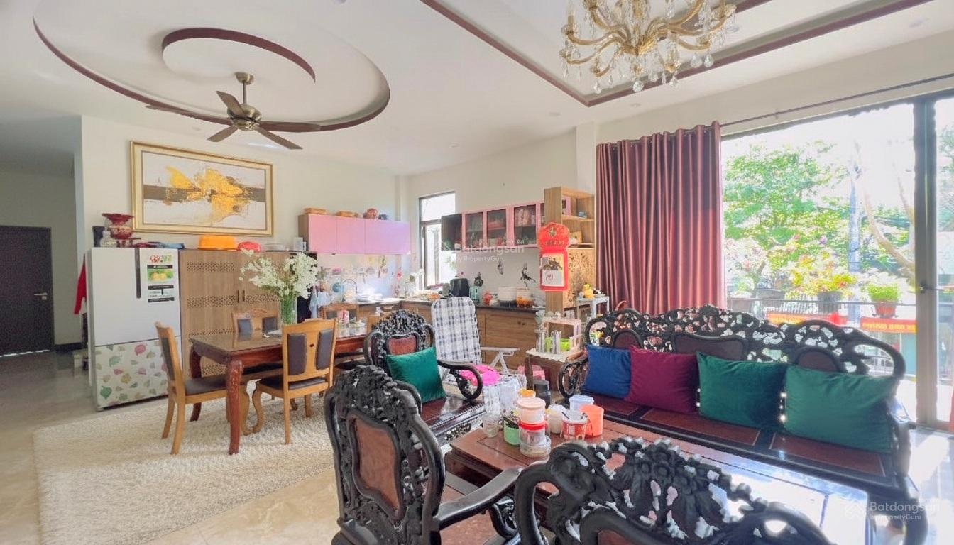 ► Lô Góc MT Nguyễn Thị Minh Khai gần Hùng Vương, 198m2, Ngang 20M, vuông đẹp