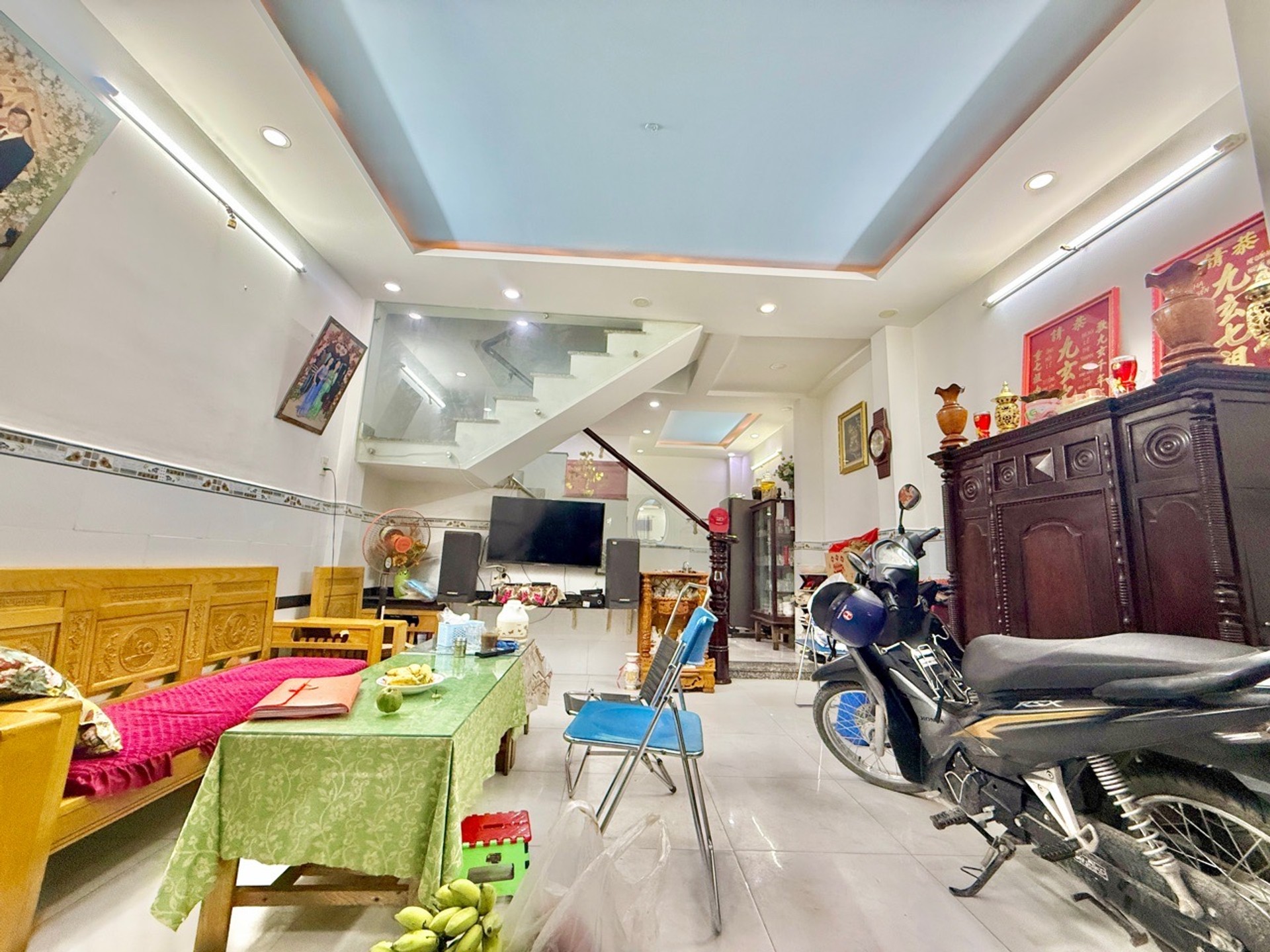 4.1 TỶ HIẾM LÔ GÓC NGAY CHỢ HIỆP BÌNH 2 TẦNG - 2PN GẦN GIGAMALL THỦ ĐỨC