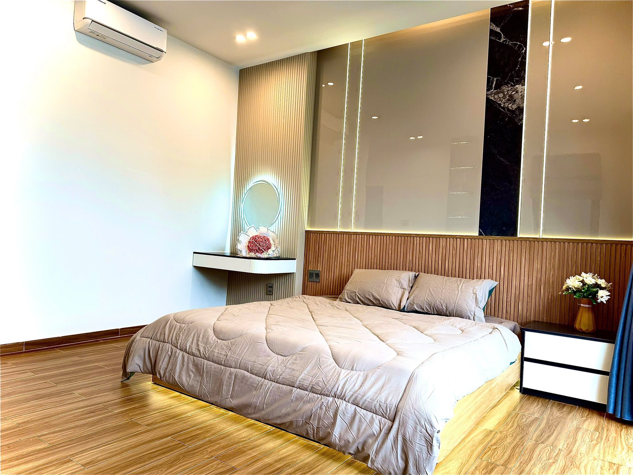 Siêu phẩm 3 tầng 3 mê đường Nguyễn Hữu Thọ - Hải Châu -Tp ĐN-3