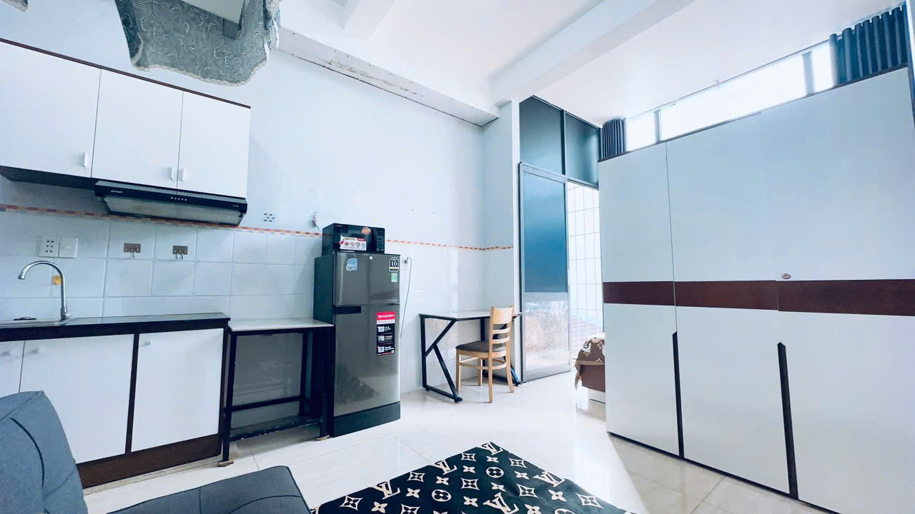 CHO THUÊ/PASS PHÒNG FULL NỘI THẤT CÓ GÁC – BAN CÔNG – THANG MÁY – ĐƯỜNG 3 THÁNG 2, QUẬN 10-4