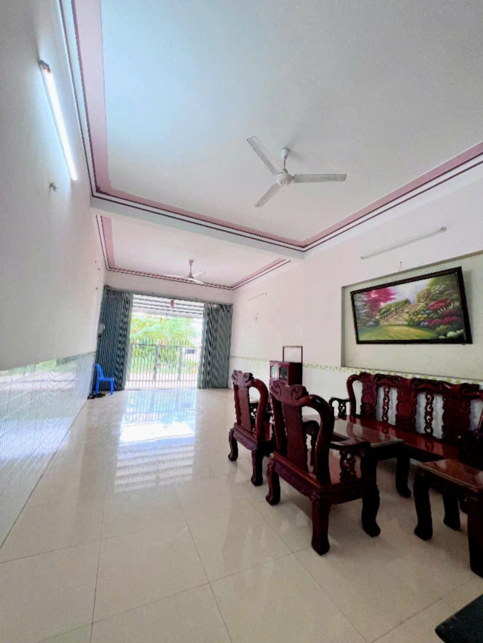33. Nhà 1 trệt 2 lầu KDC Long Thịnh – Full nội thất