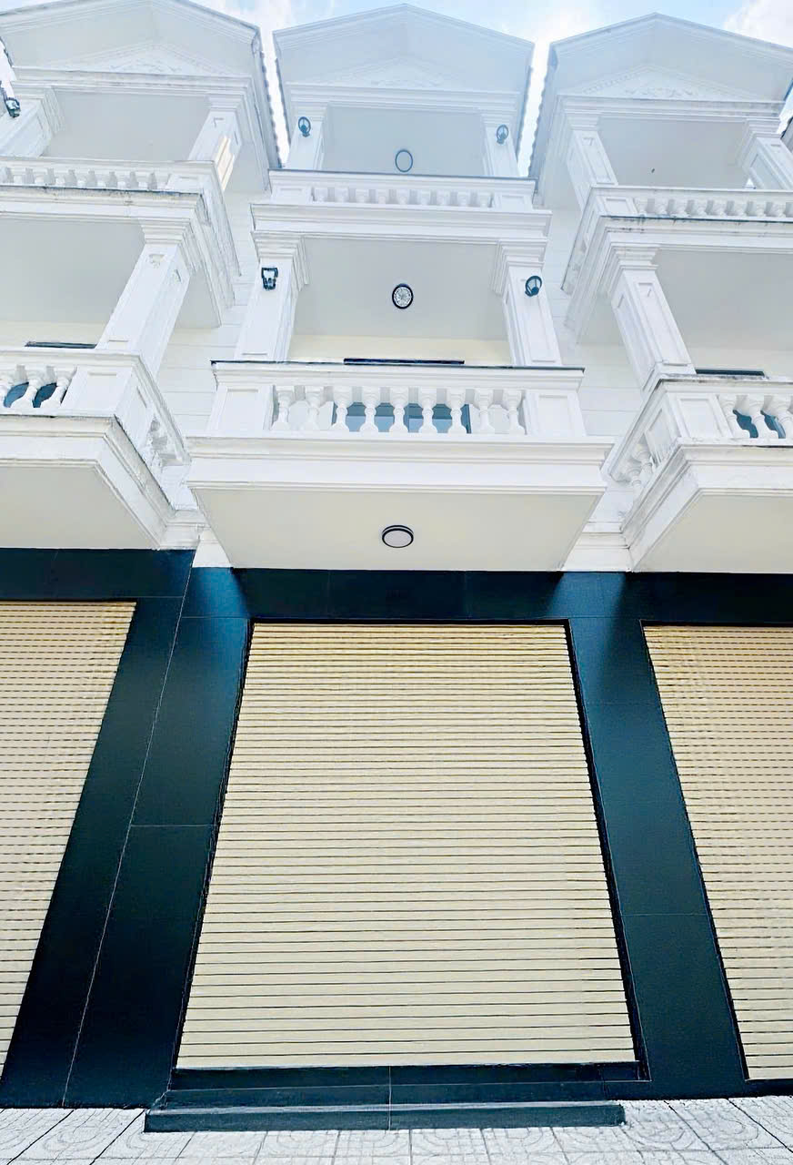 Nhà phố đẹp giáp Tam Bình- 2MT(trước,sau) - 3 Tầng - 62m2 – Nhỉnh 5T - Đường xe tải tránh - KDC đồng bộ