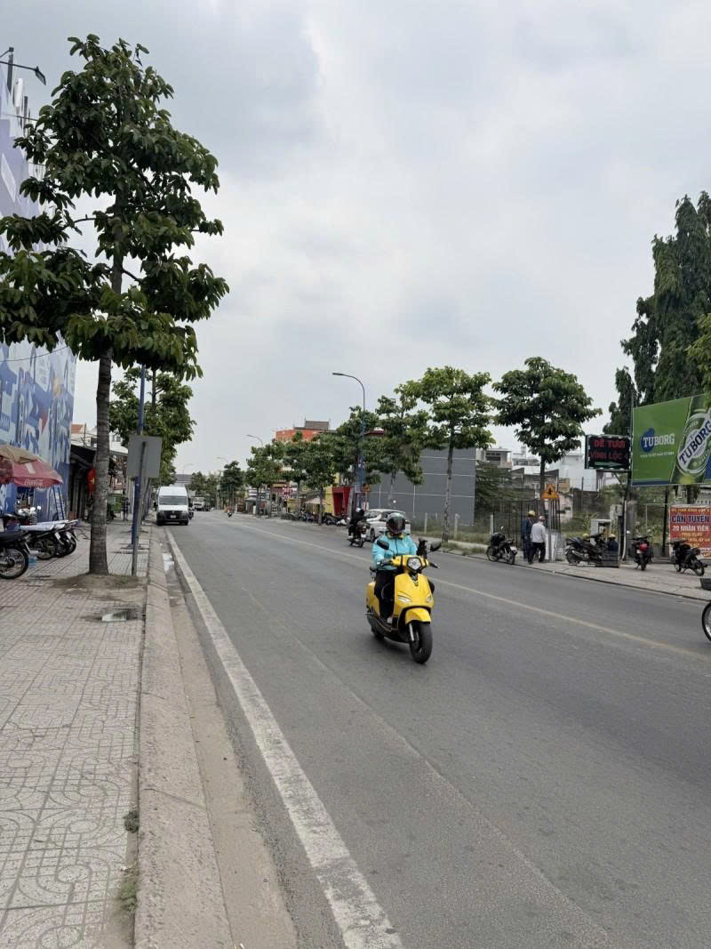 Bán nhà Mặt tiền Lê Thị Hà - ngay Song Hành, 12x50m, 601m2 - full thổ, Sổ A4, 46,8 Tỷ.