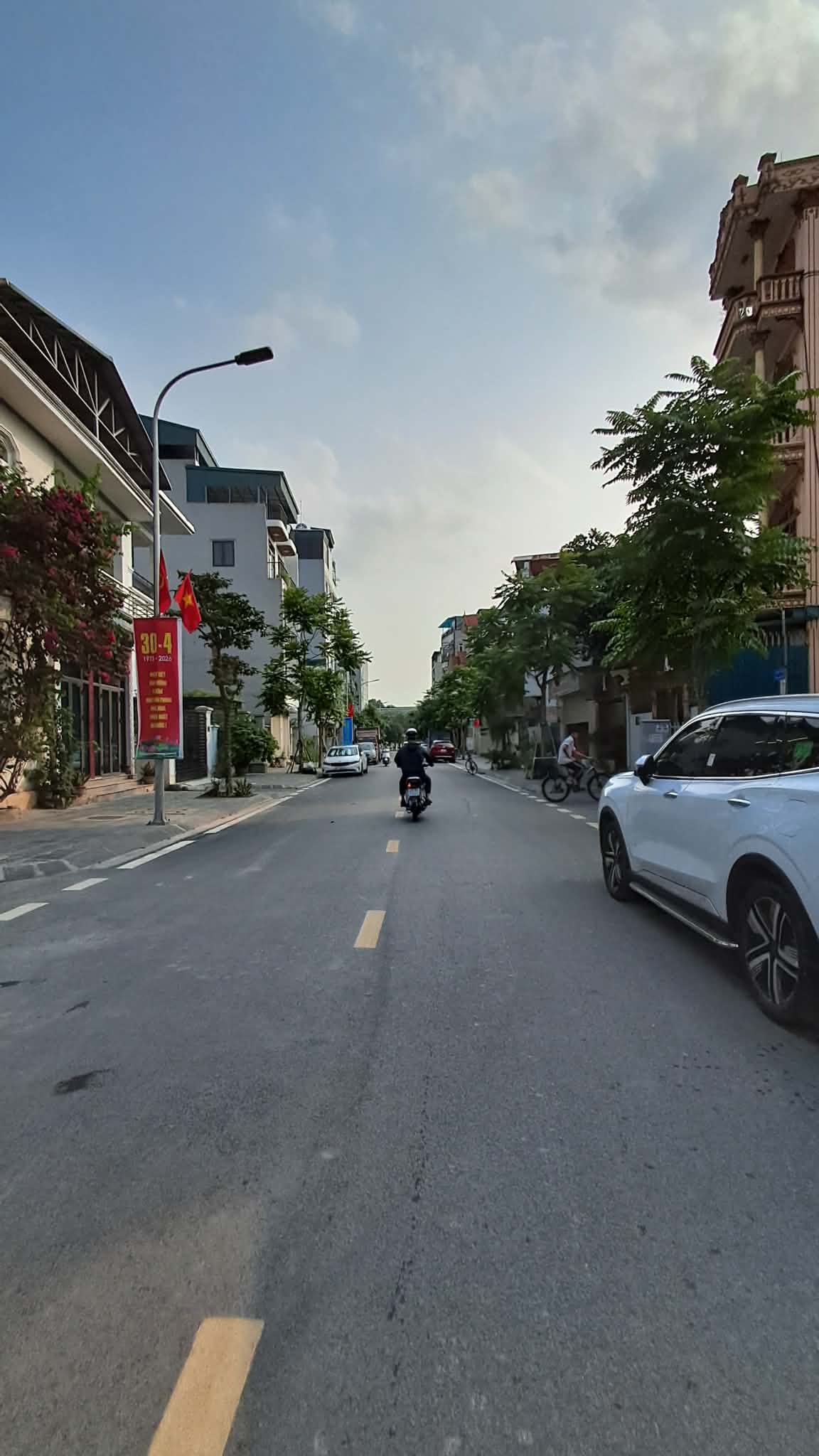 BÁN ĐẤT PHÚC LỢI 61M2- MT 4M- MẶT PHỐ KINH DOANH ĐỈNH- 15.9 TỶ