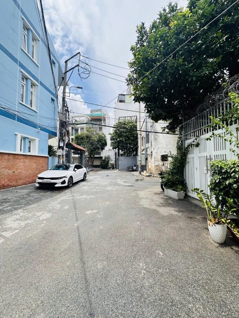 Bán nhà Lô góc Hẻm 10m Nguyễn Văn Đậu - Phan Văn Trị, 4x23m, 4 tầng, 5PN, 18.8 tỷ.