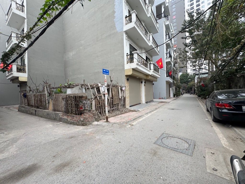 BÁN ĐẤT VIỆT HƯNG 43M2-  MT 4M- VỈA HÈ, Ô TÔ TRÁNH - NHỈNH 10 TỶ