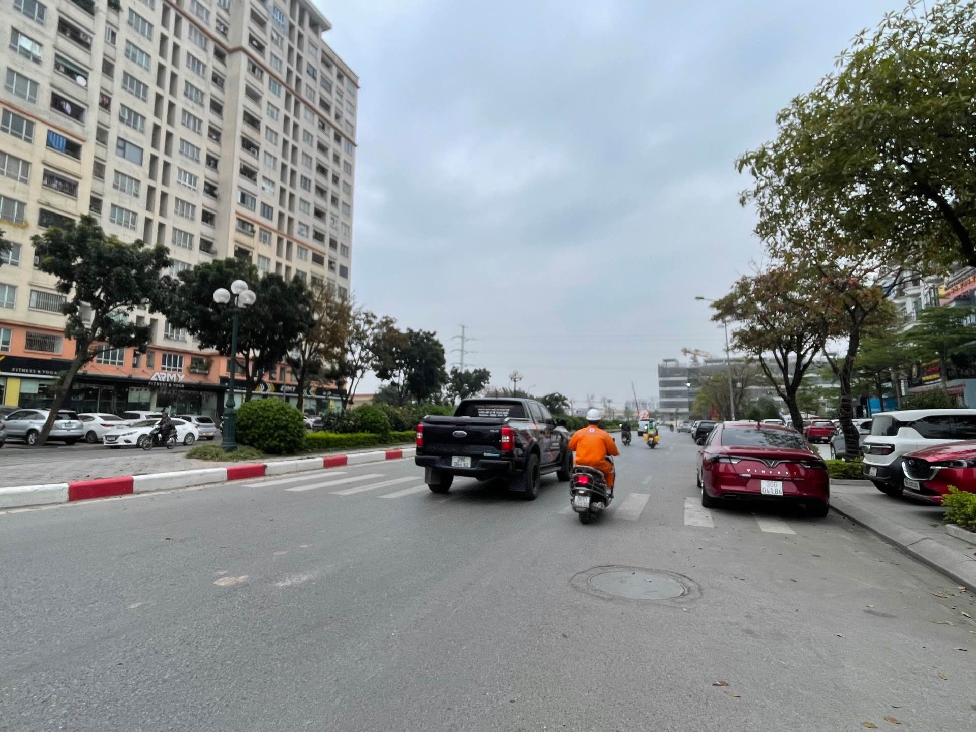 BÁN ĐẤT SÀI ĐỒNG 90M2- MT 4.5M- MẶT PHỐ, KINH DOANH ĐỈNH- 2X TỶ