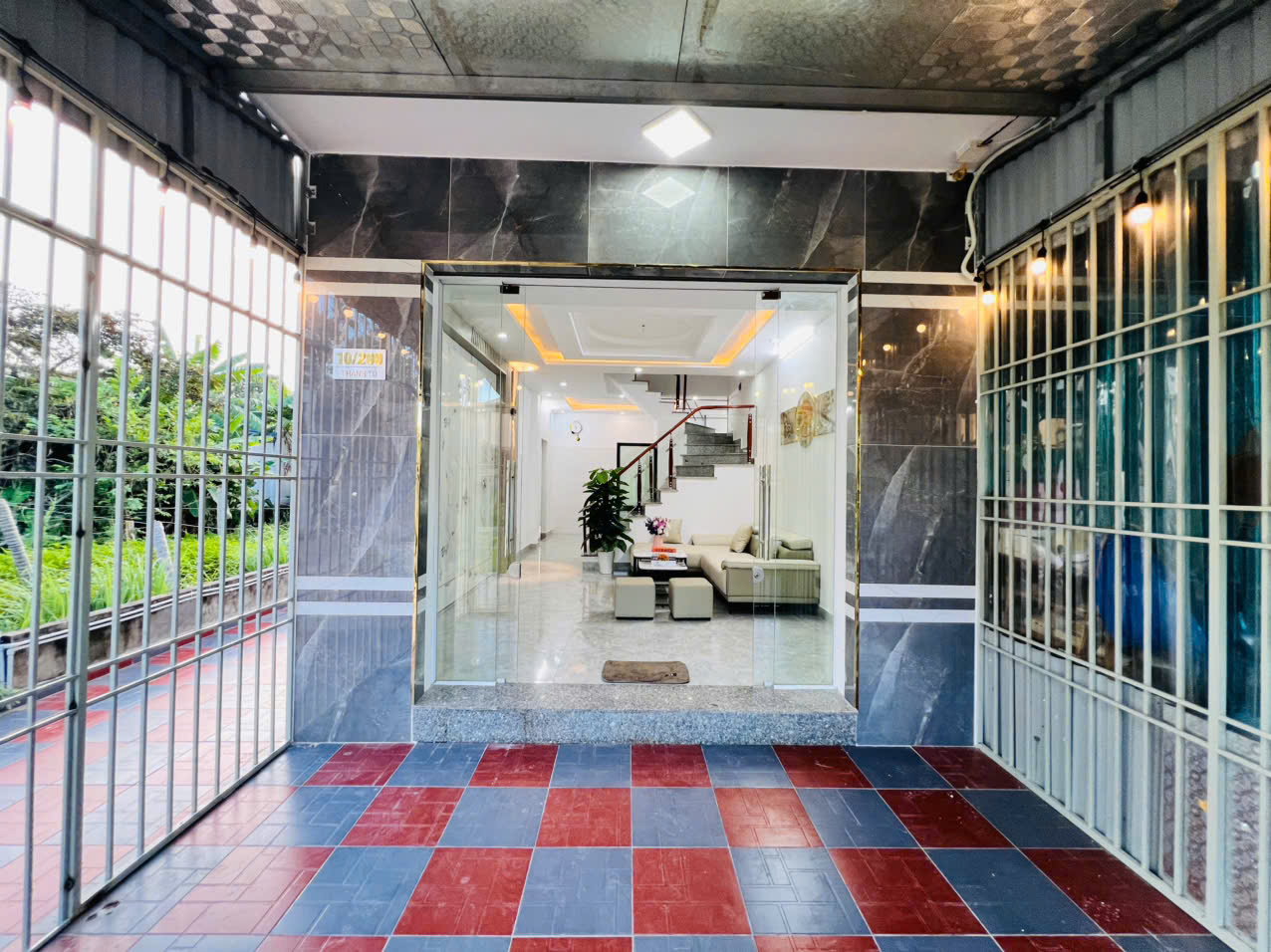 BÁN NHÀ 3 TẦNG LÔ GÓC – Ô TÔ RA VÀO – THÀNH TÔ, HẢI AN-4