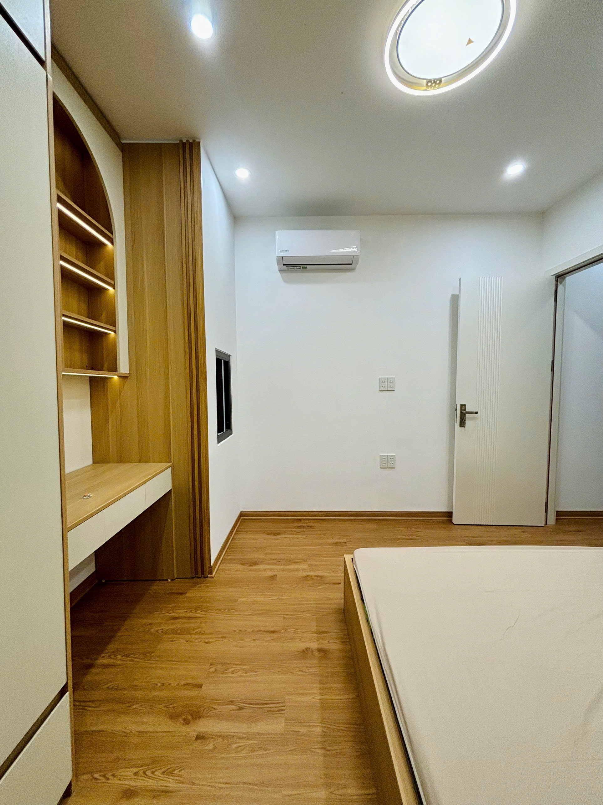 NHÀ CHỢ CỘT ĐÈN – LÊ CHÂN HẢI PHÒNG-3