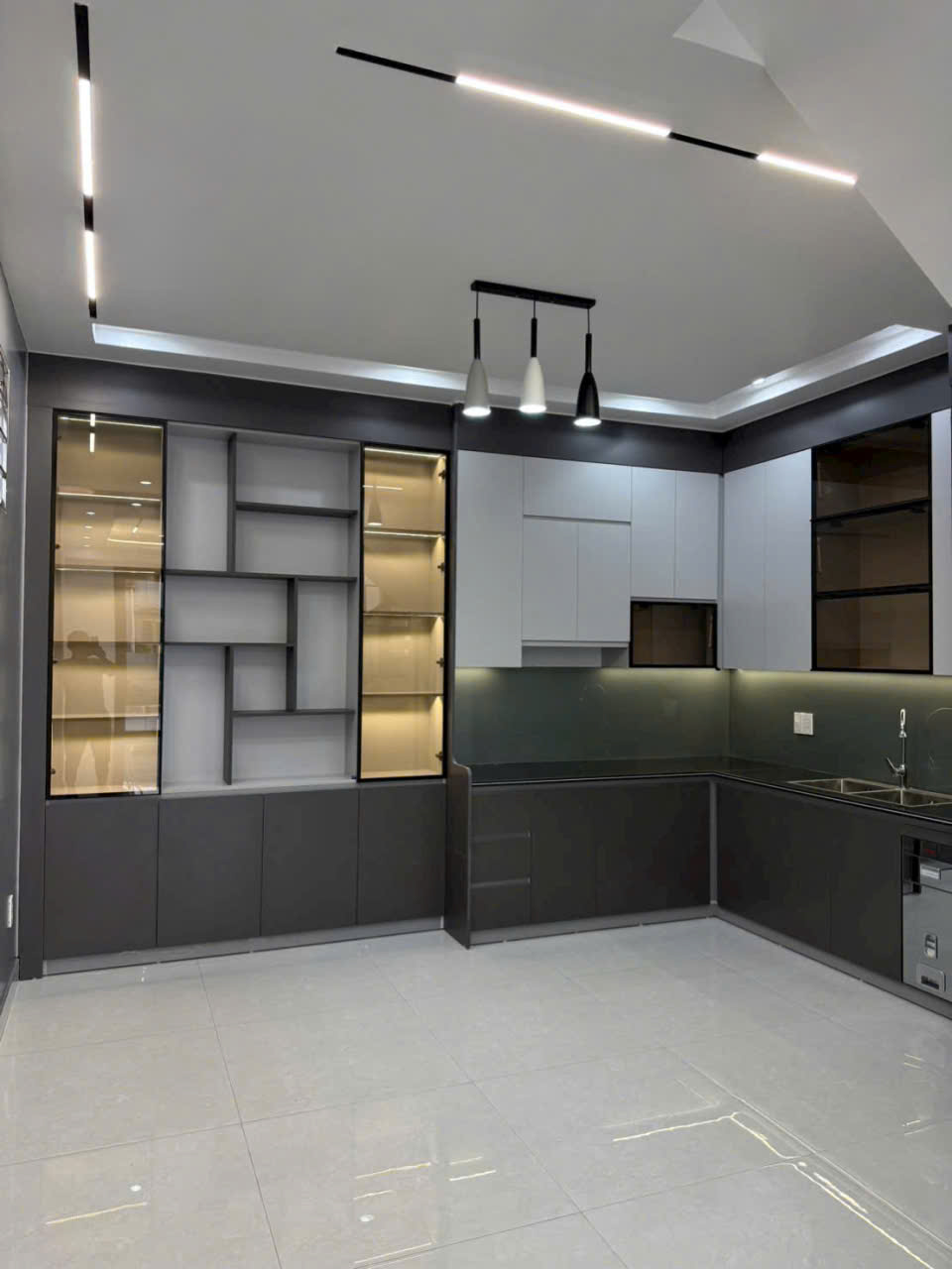BÁN NHÀ MẶT ĐƯỜNG NAM HẢI, HẢI AN, HẢI PHÒNG  4 TẦNG, VỪA Ở VỪA KINH DOANH