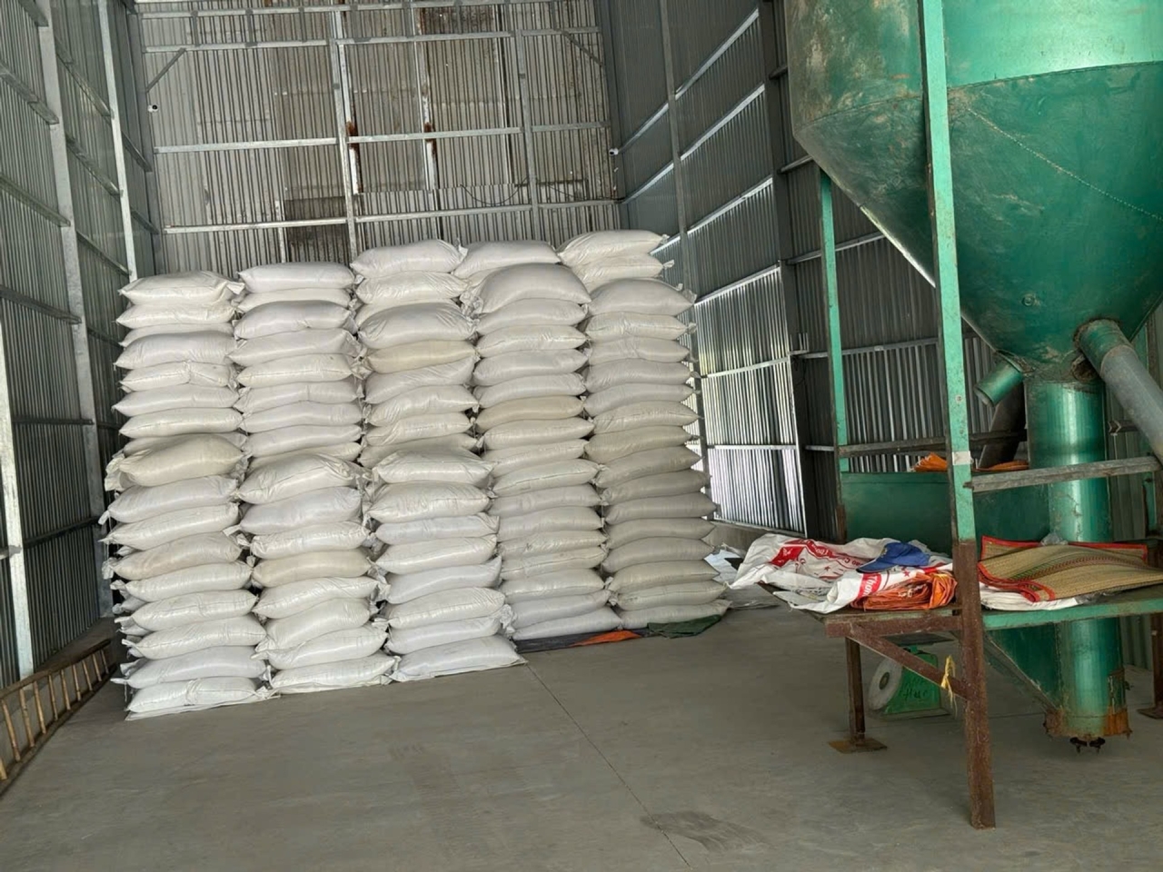 [H2650*] Nhà xưởng mặt tiền Thanh Niên Hóc Môn – Sân xe tải rộng, giá 10.x tỷ