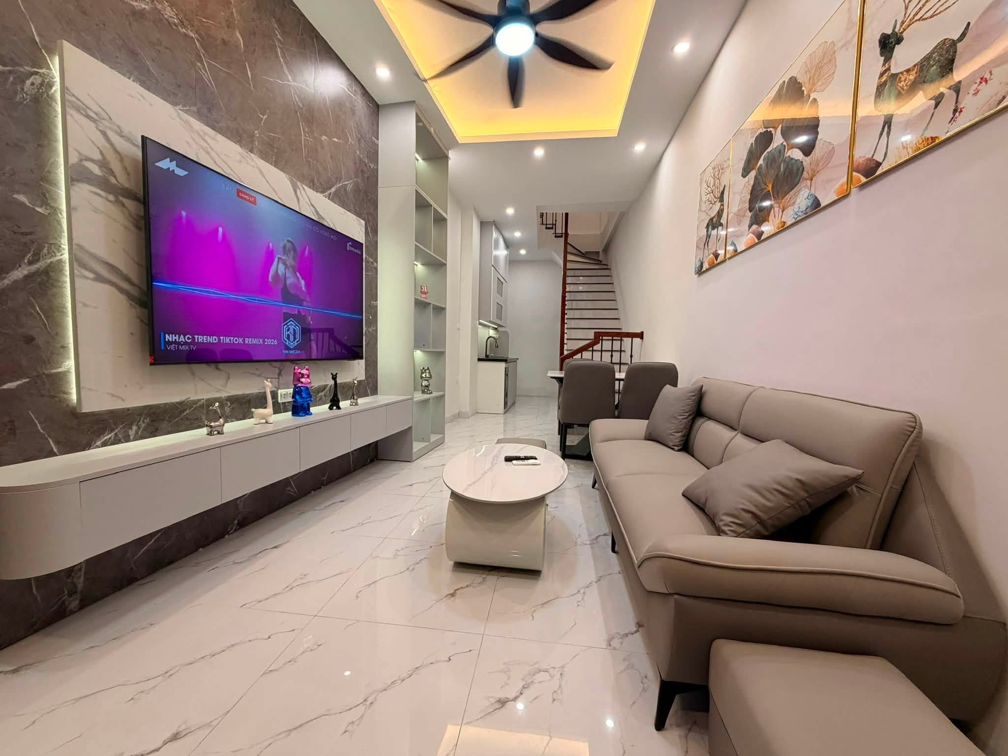 Chính chủ Bán nhà ngõ Hồ Bãi Cát, 23m 5 tầng, lg, 100m ra ô tô, an sinh đỉnh, 5.4 tỷ 0973256699.