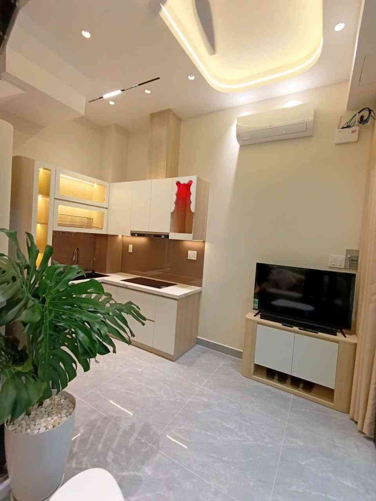 NHÀ ĐẸP MỚI XÂY,FULL NỘI THẤT, XEM LÀ MÊ 2 PN- 3 WC NHỈNH 4 TỶ