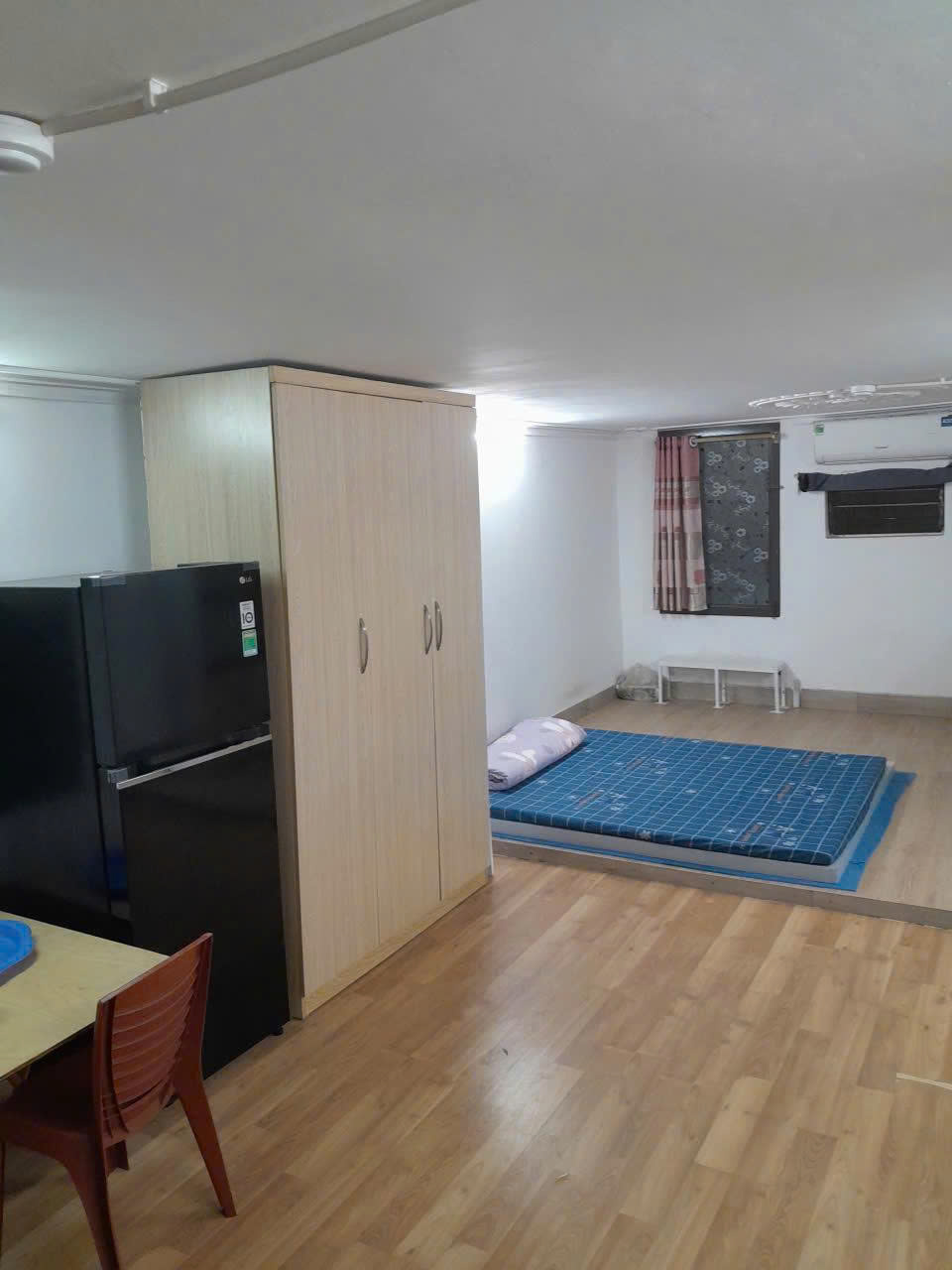 CHO THUÊ CĂN HỘ CCMN GIỮA PHỐ NGỌC LÂM, LONG BIÊN, HÀ NỘI  – 40M² – FULL NỘI THẤT
