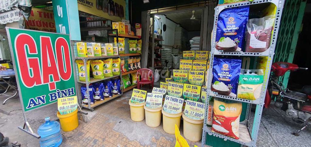 SANG NHƯỢNG CỬA HÀNG KINH DOANH GẠO & NƯỚC UỐNG – MẶT TIỀN TUỆ TĨNH, PHƯỜNG 13, QUẬN 11