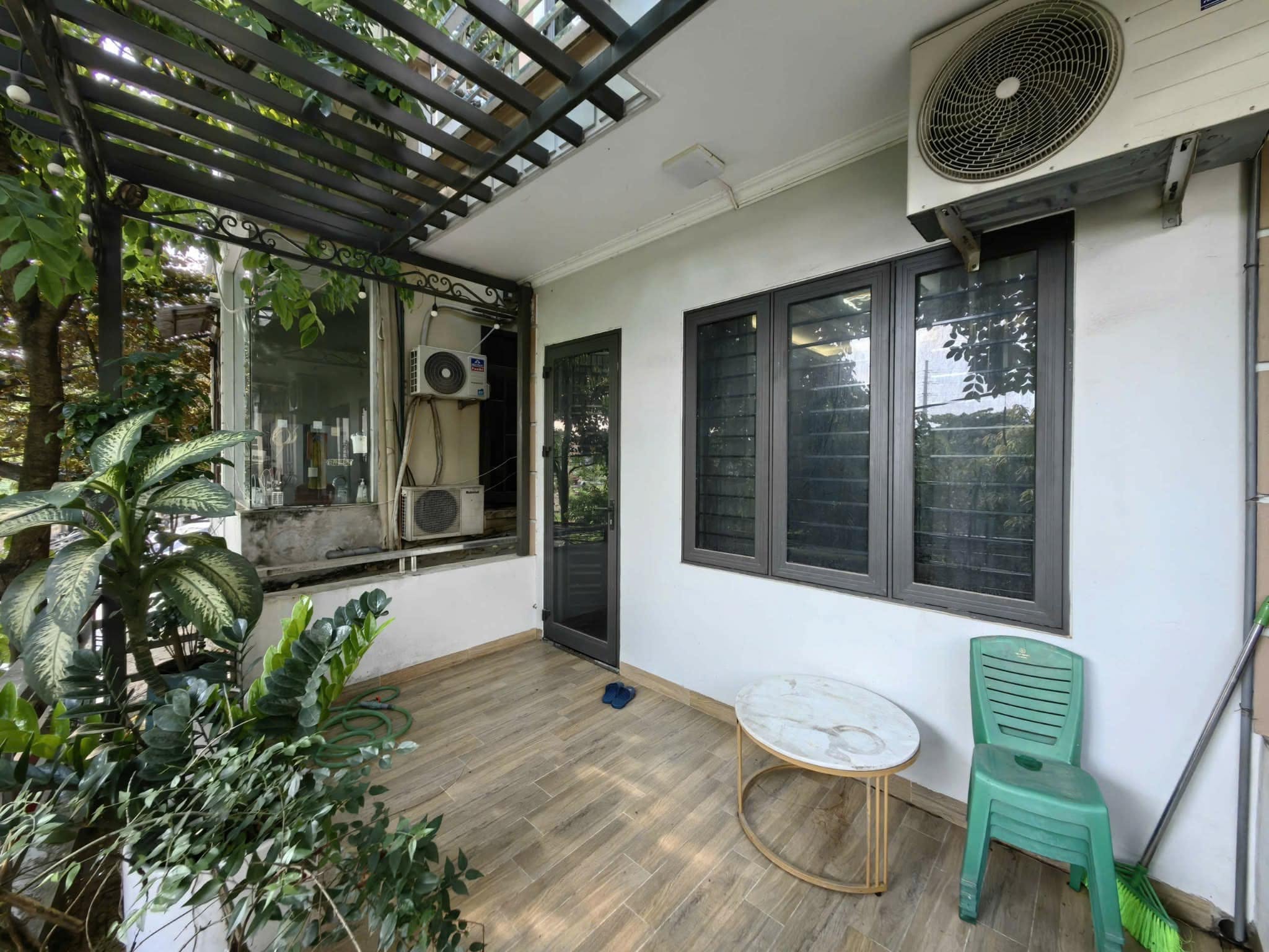 Bán nhà mặt phố Phố Huế, 65m2, mặt tiền 5.7m, 59.5 tỉ, vị trí đẹp, kinh doanh đỉnh, pháp lý chuẩn