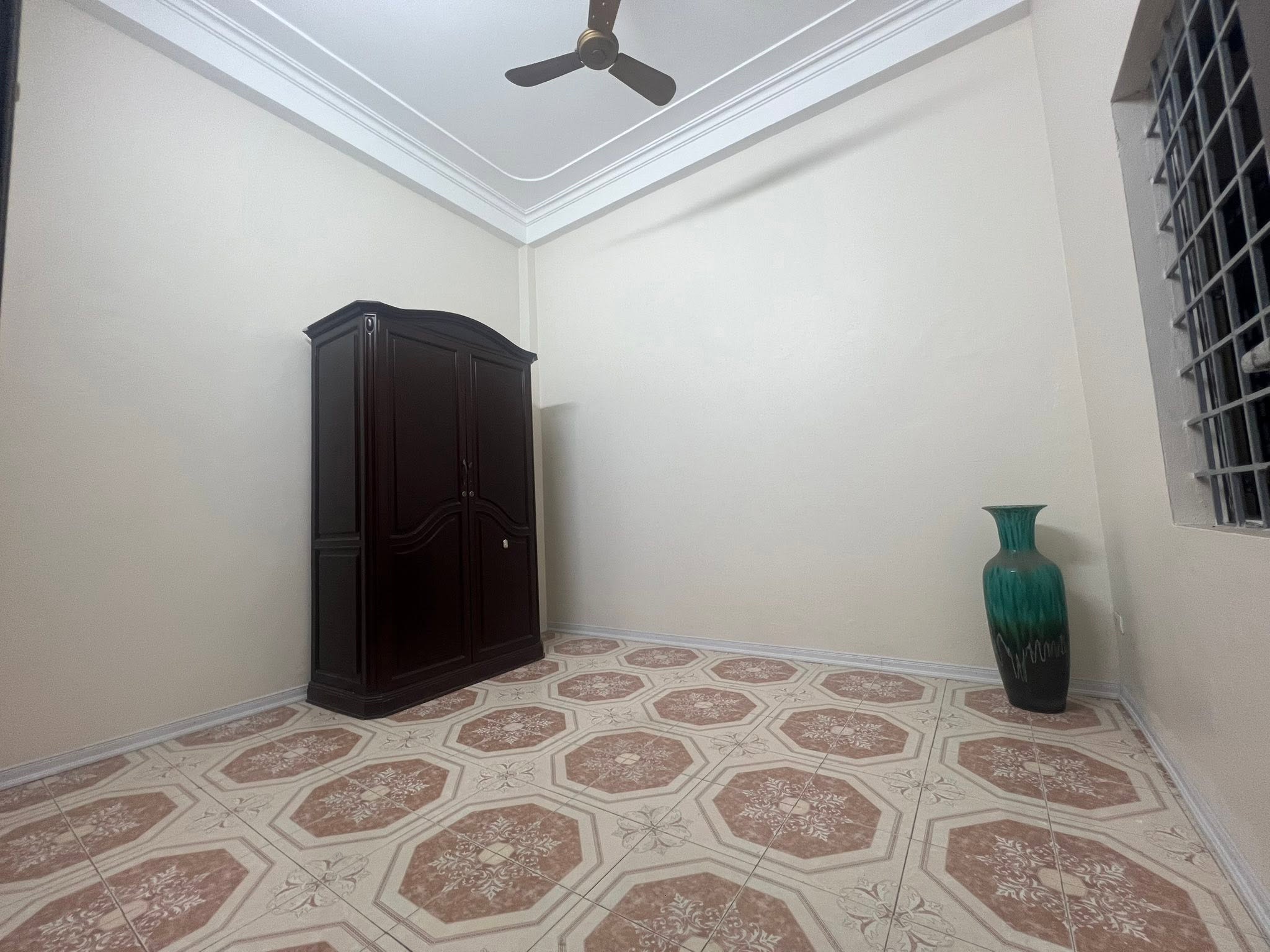 Bán nhà Lò Đúc, 45m2, mặt tiền 9m, 16.5 tỉ, cách 1 nhà ra phố, ngõ rộng thoáng