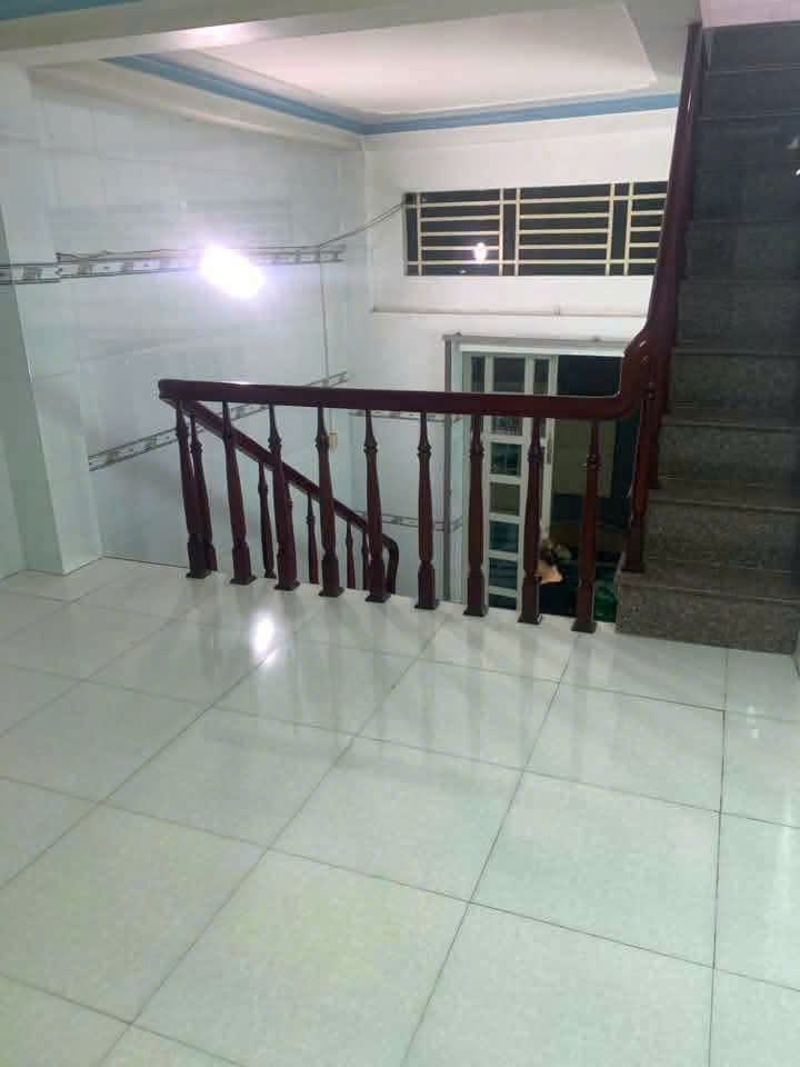 35. Nhà 4 triêụ gần công viên Lưu Hữu Phước