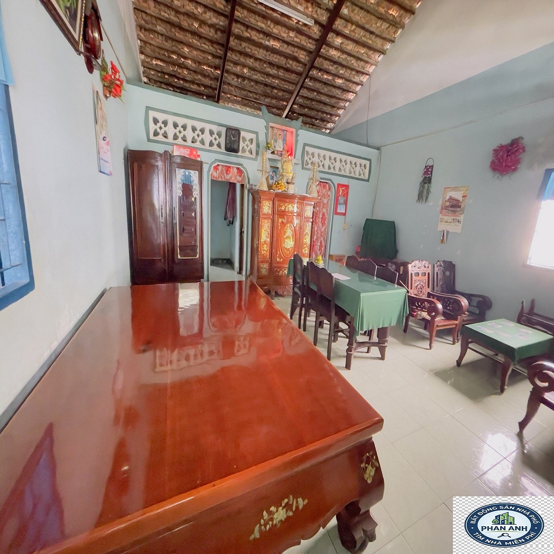 Nhà 2 mặt tiề.n hiếm gặp, ngay sát Đỗ Xuân Hợp. 186m² đất, mà chỉ có 14 tỏi hơn…