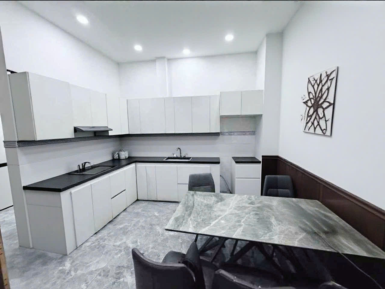 Nhà phố mới, đẹp Tam Bình - 52m2 - 3 Tầng – Nhỉnh 4 tỷ - Đường ôtô tránh - Ô tô đậu trước nhà