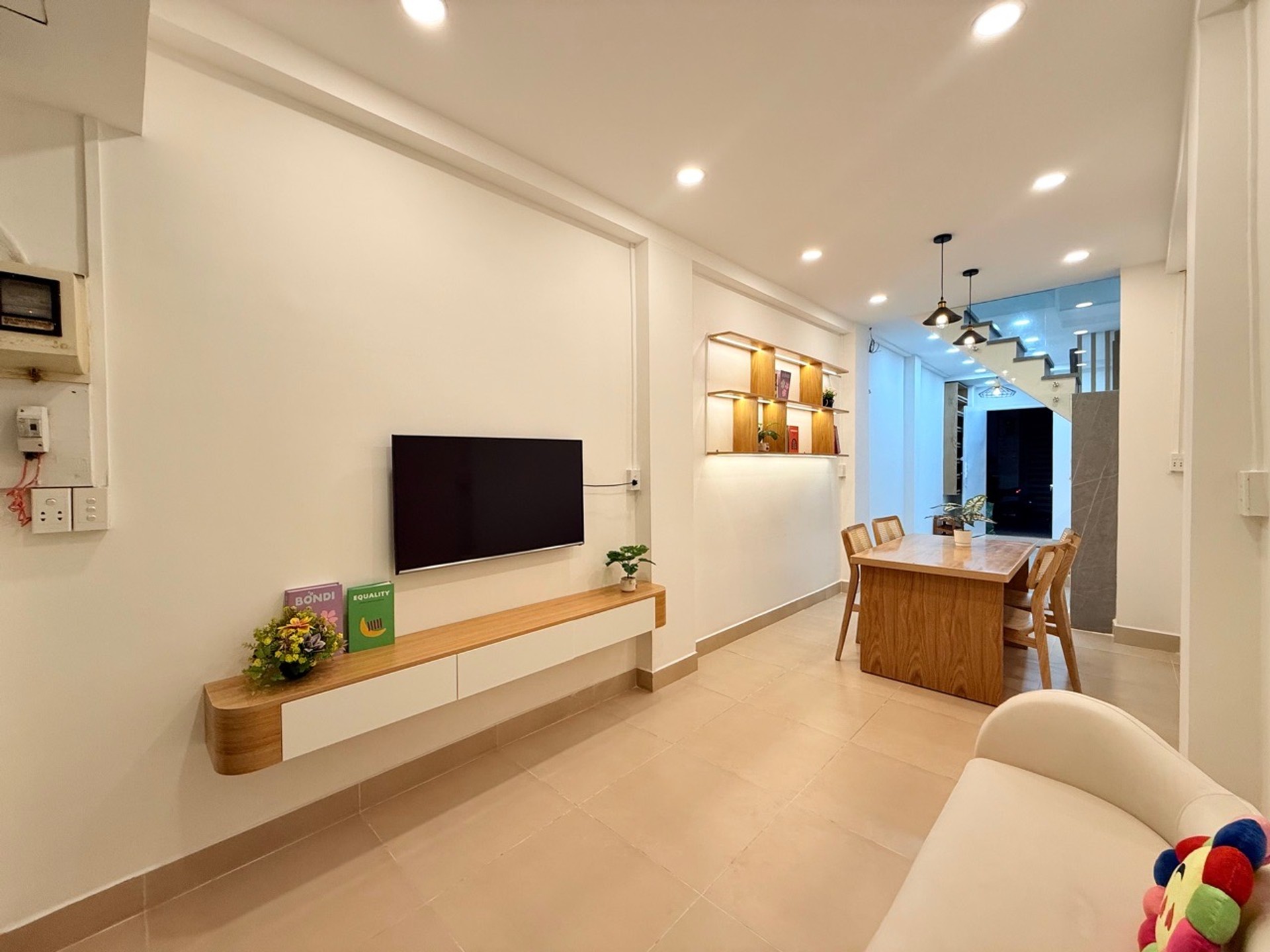 TRỤC 3/2 - LÝ THƯỜNG KIỆT - 2 MẶT TIỀN HẺM XE TẢI - ĐẤT NỞ HẬU - DTSD 65M²