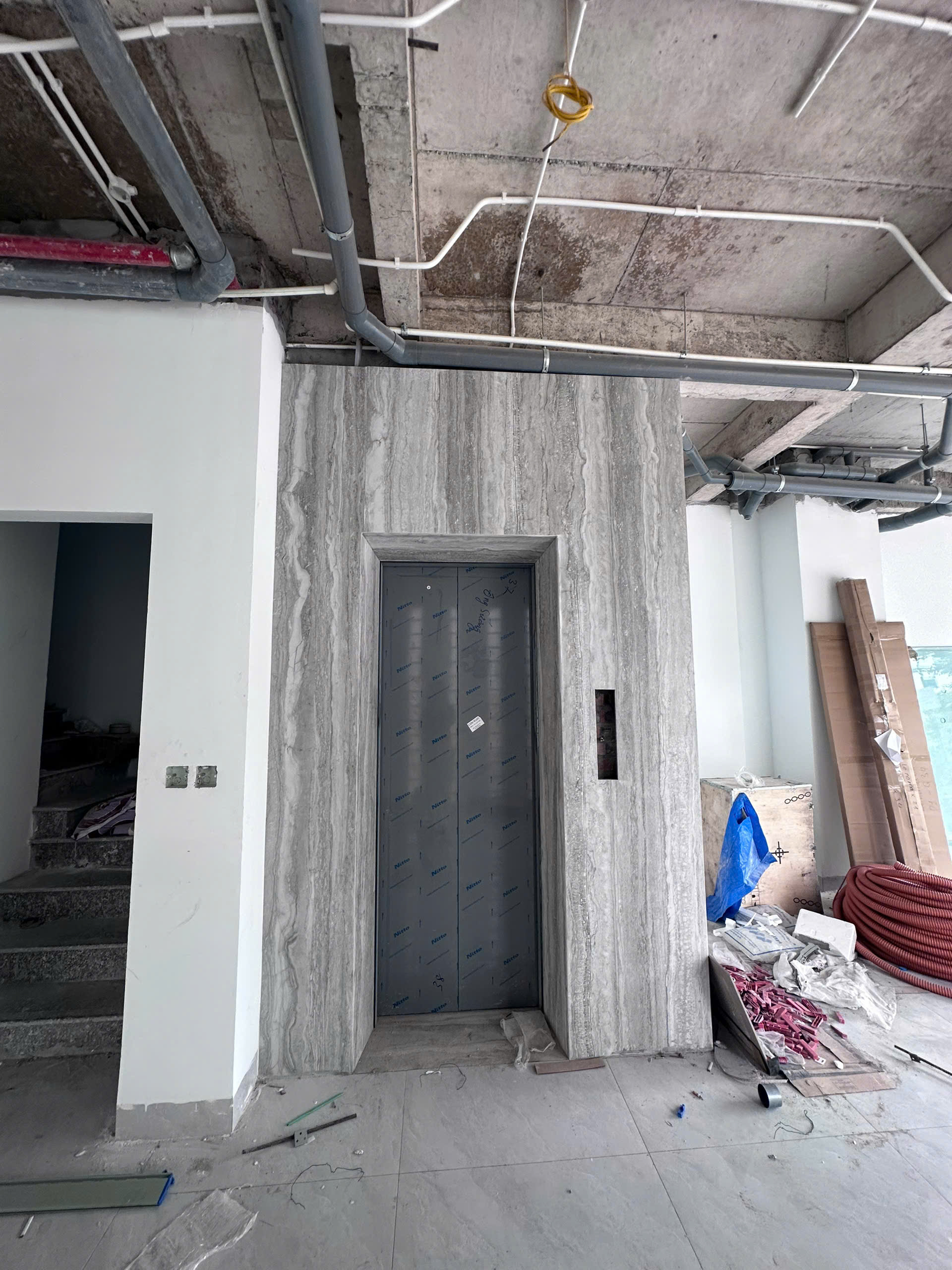 CHO THUÊ SHOPHOUSE GÓC 5 TẦNG IA20 CIPUTRA  600M² SÀN  THANG MÁY  85 TRIỆU/THÁNG