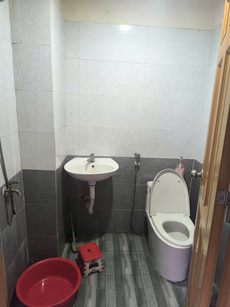NHÀ ĐẸP - GIÁ TỐT - CHÍNH CHỦ Cần Bán Nhanh  Căn Nhà 4 Tầng Vị Trí Tại Quận 12, TP HCM