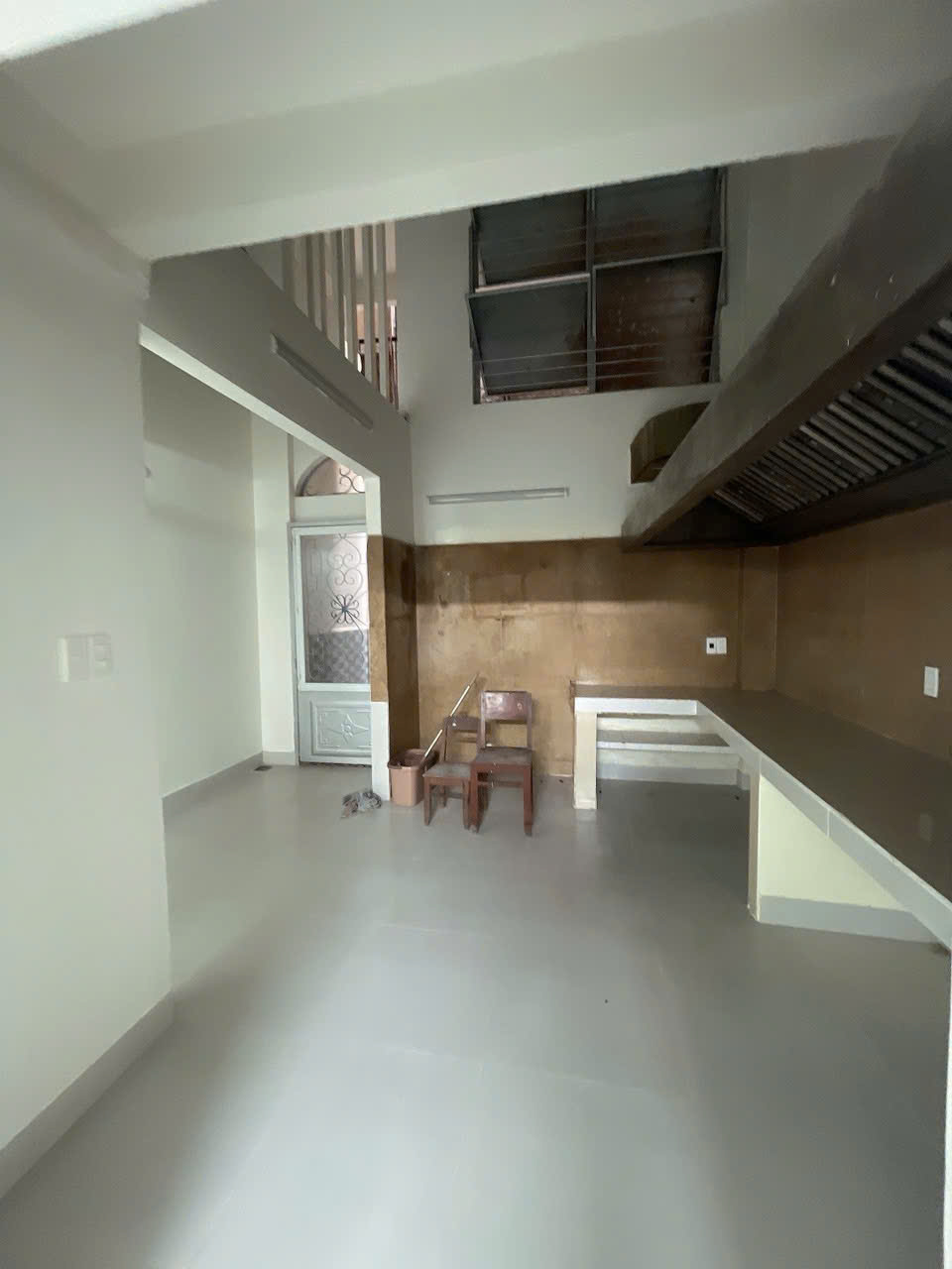 Cho Thuê Nhà Nguyên Căn Đường Trần Quốc Toản, Hải Châu, Đà Nẵng 450m² – Giá Chỉ 35 Triệu/Tháng