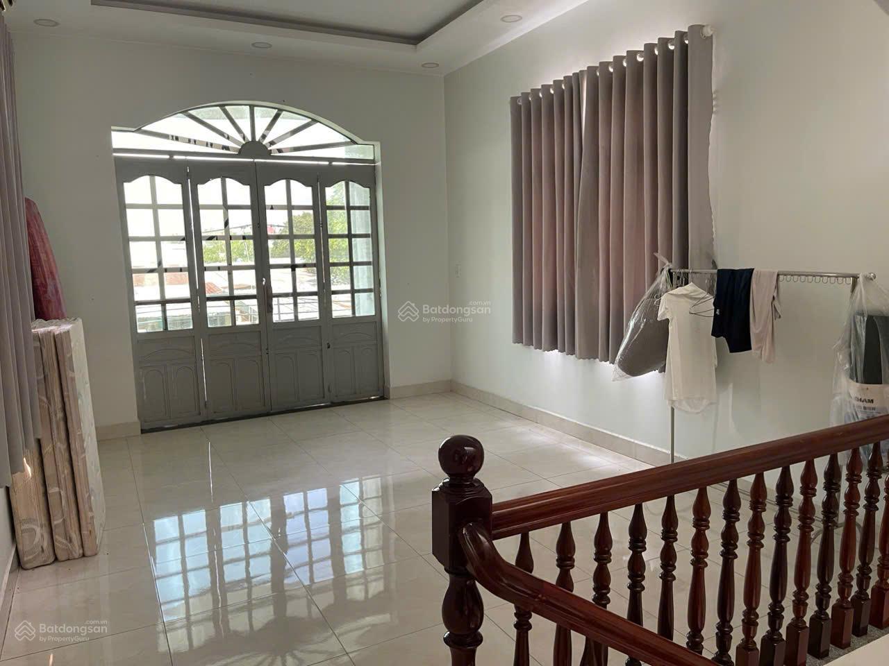 Bán nhà 1 trệt 2 lầu hẻm ô tô p phú lợi tp thủ dầu một có dãy trọ